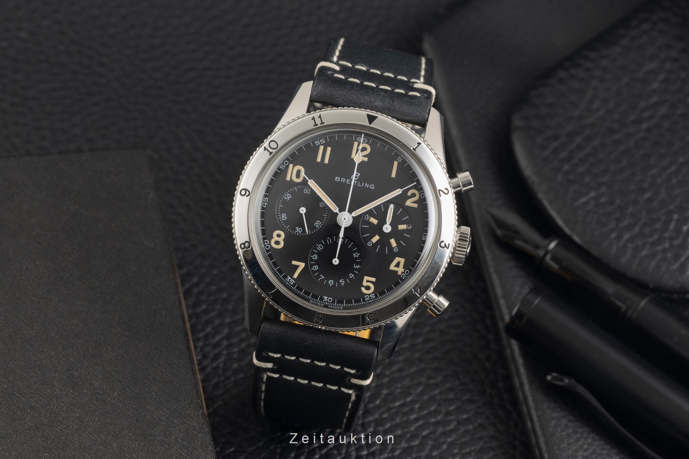 Breitling Classic Avi Ref. 765 1953 Re-Edition Ref. AB0920131B1X1 NP: 8450,- €  [2602161]