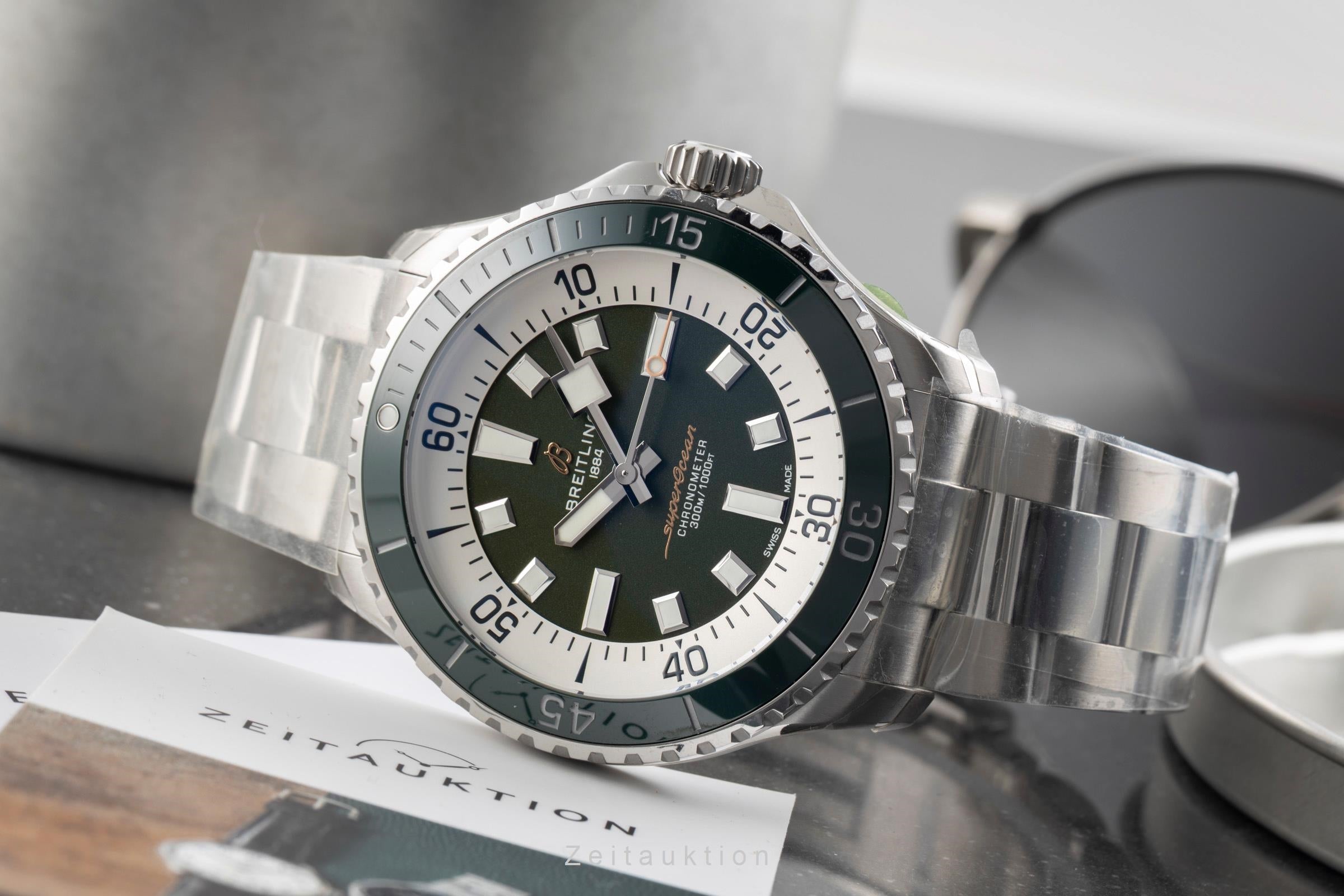 Breitling Superocean Automatic 44 Green Herrenuhr Ref A17376A31L1A1 NP: 5650,- € [2602170]