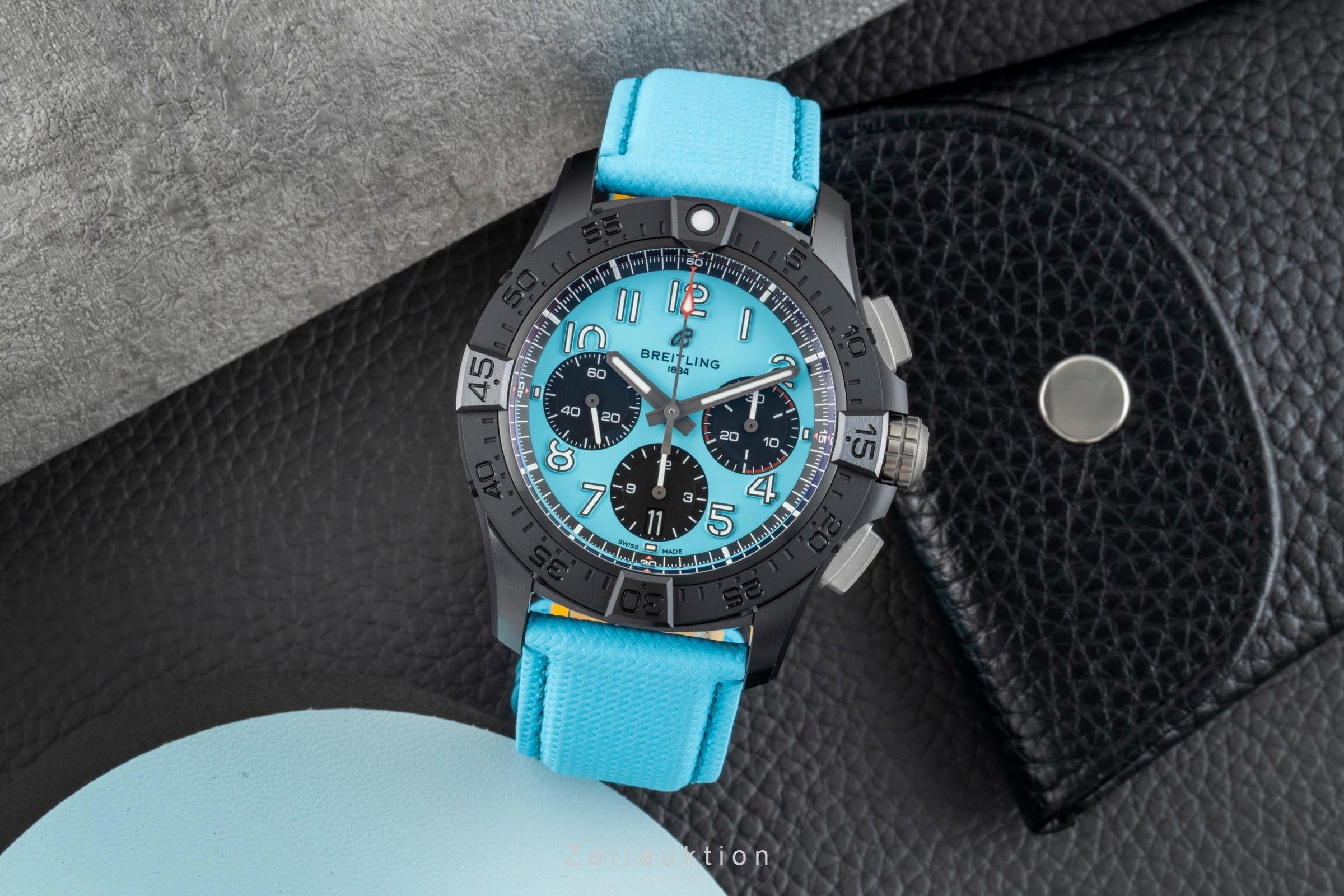 Breitling Avenger B01 Chronograph 42 Night Mission SB0146101L1X1 NP: 9600,- € [2602180]