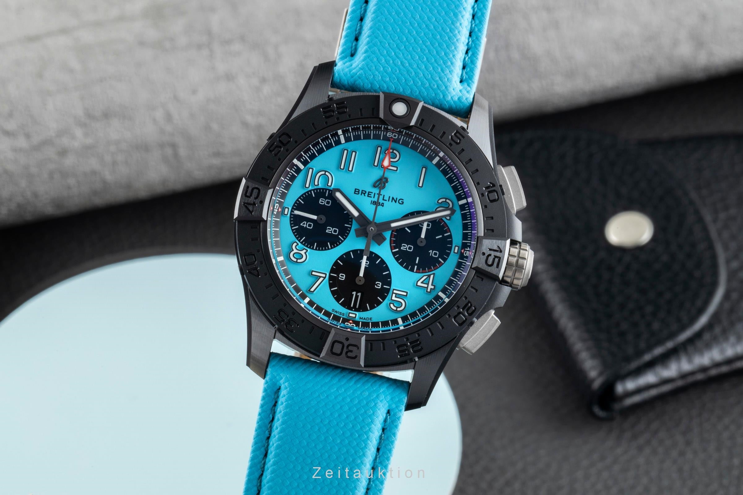 Breitling Avenger B01 Chronograph 42 Night Mission SB0146101L1X1 NP: 9600,- € [2602181]