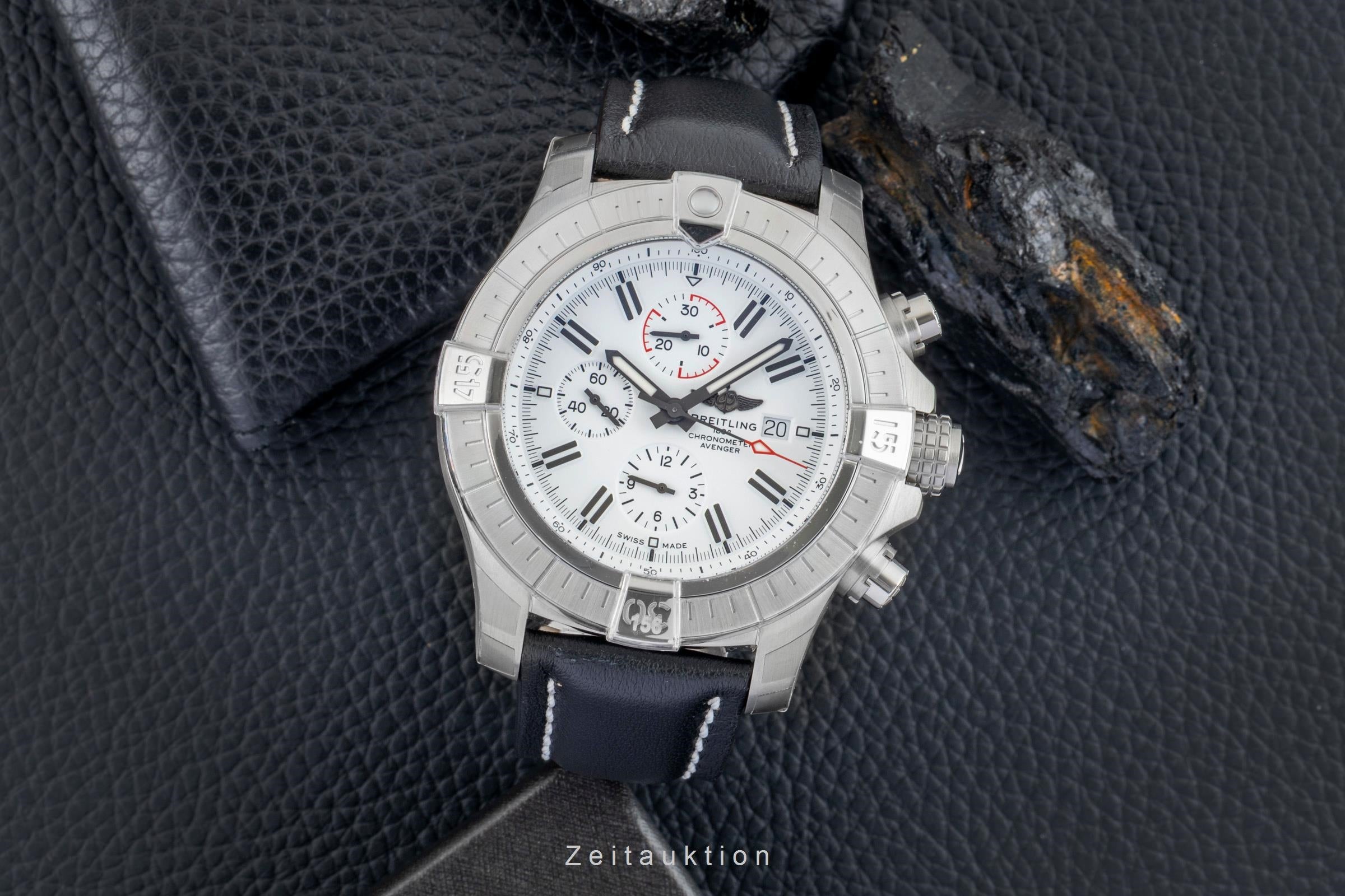 Breitling Super Avenger steel automatic men's watch A133751A1A1X2 LP: 5700EUR  [2602237]