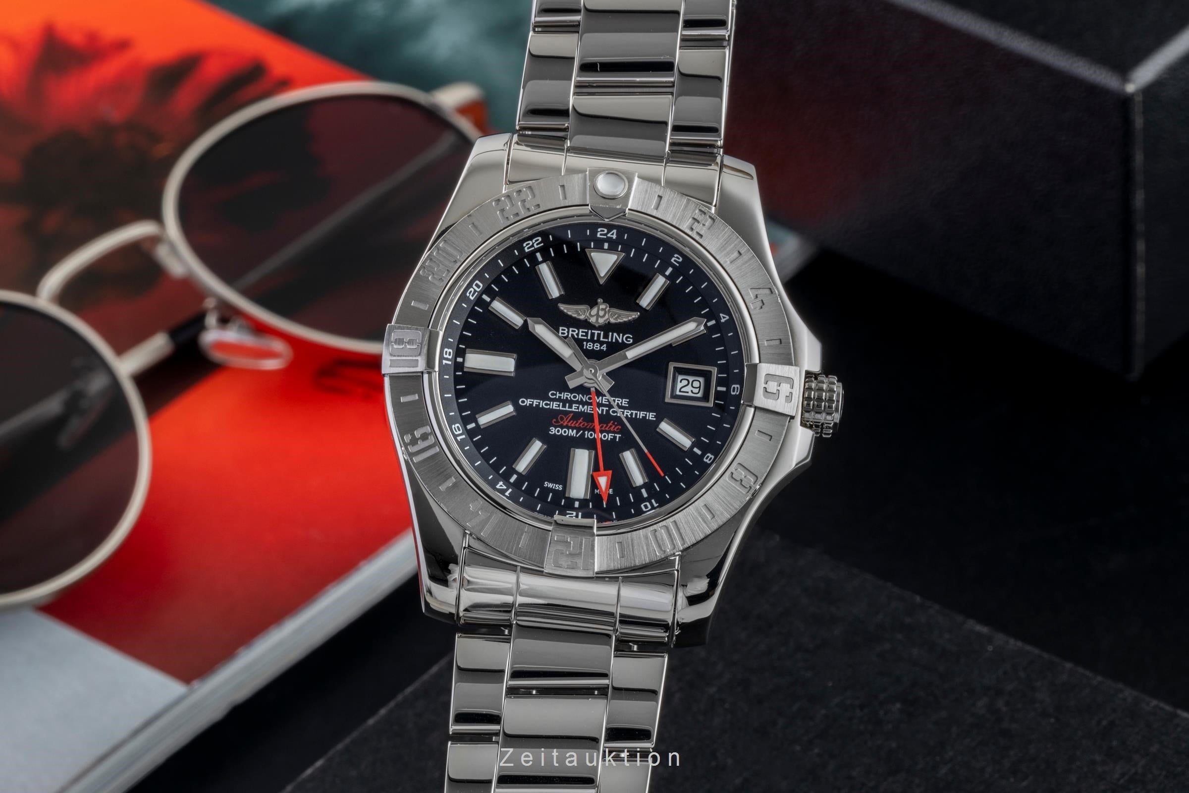 Breitling Avenger II GMT steel automatic Kal. B32 Ref. A3239011