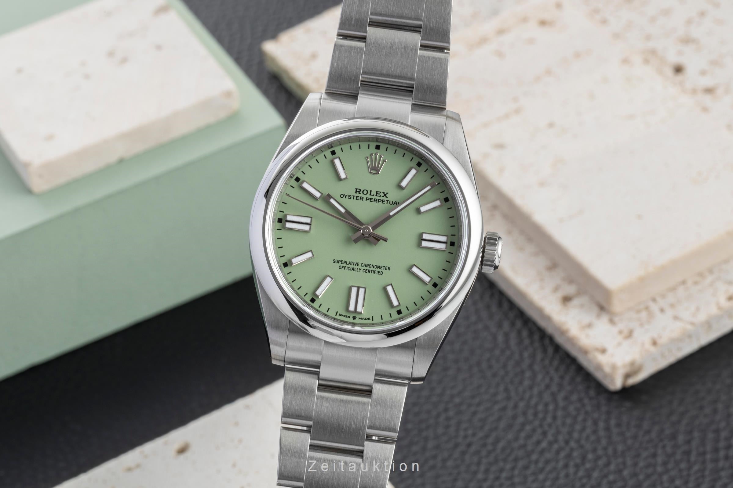 としき　 Rolex Oyster Perpetual steel automatic Kal. 3230 Ref. 134300-0006