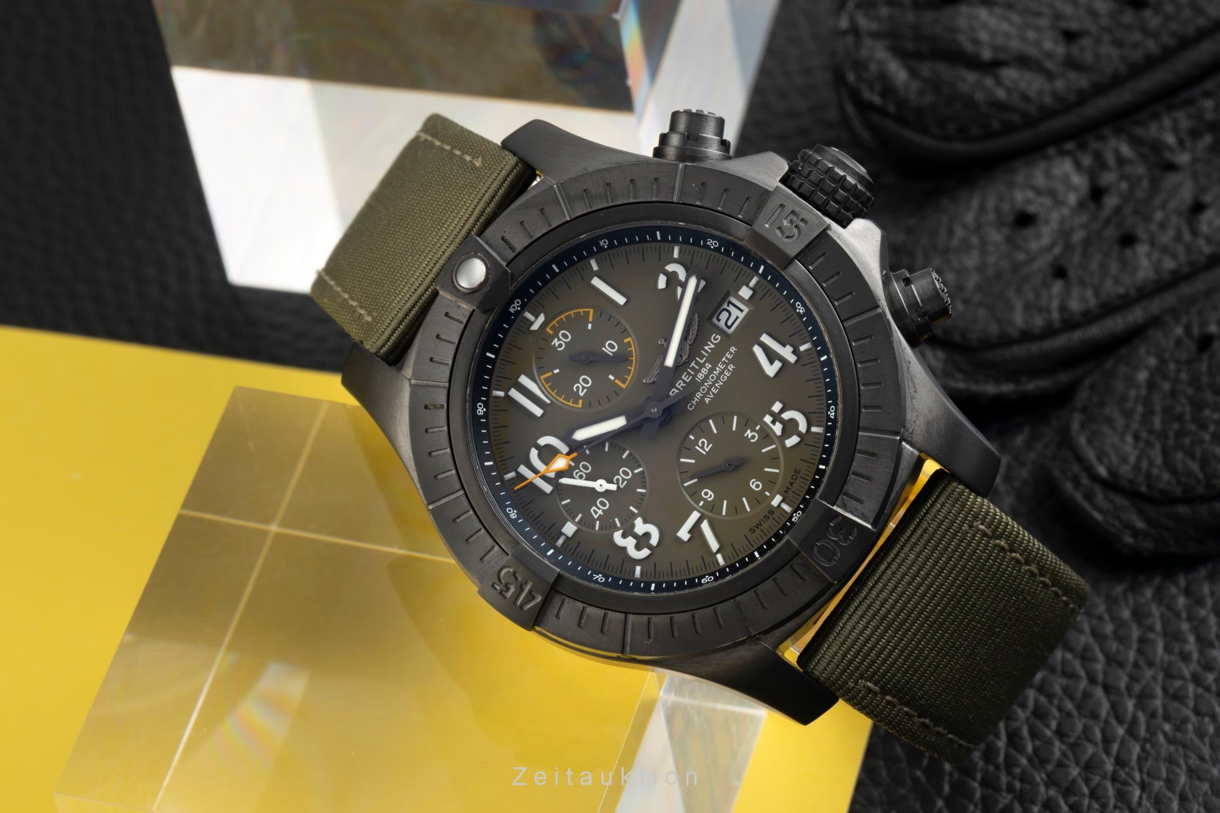 Breitling Avenger Night Mission Chronograph Titan Ref V13317101L1X1 NP: 6550,- € [2602313]