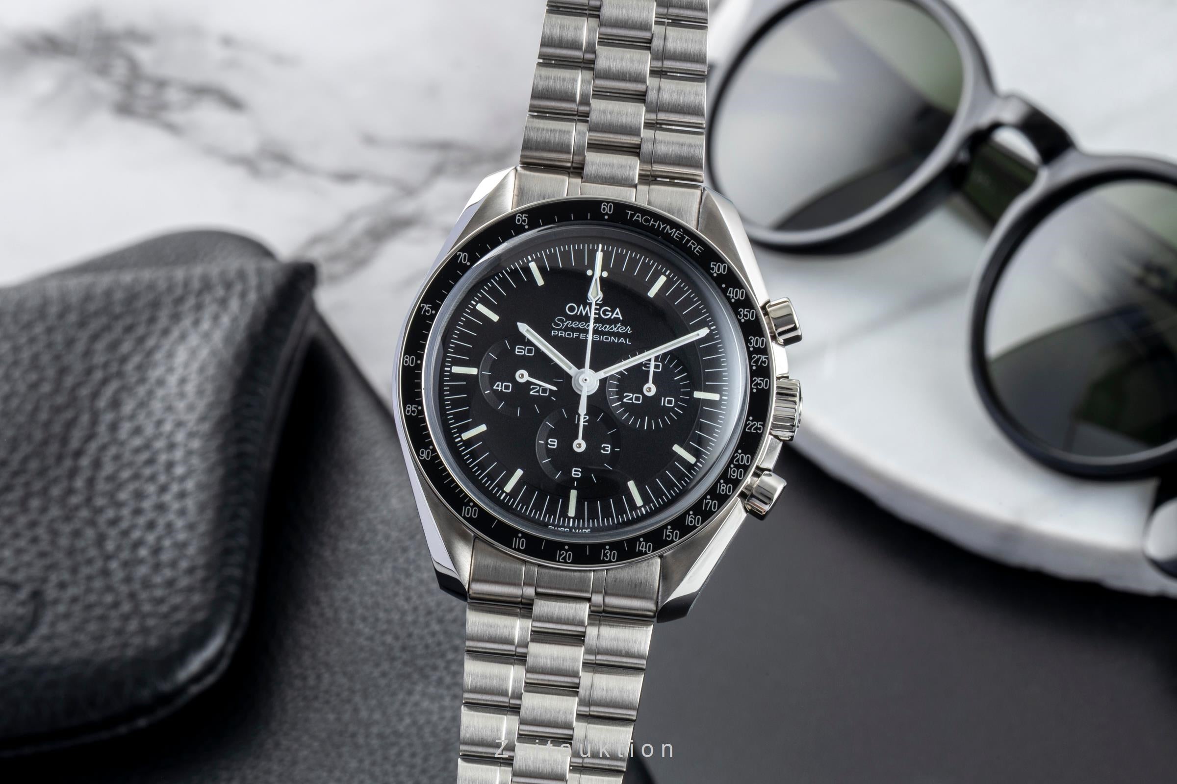Omega Speedmaster Moonwatch chronographe acier à remontage manuel montre pour hommes 310.30.42.50.01.001 LP: 7600EUR  [2602354]