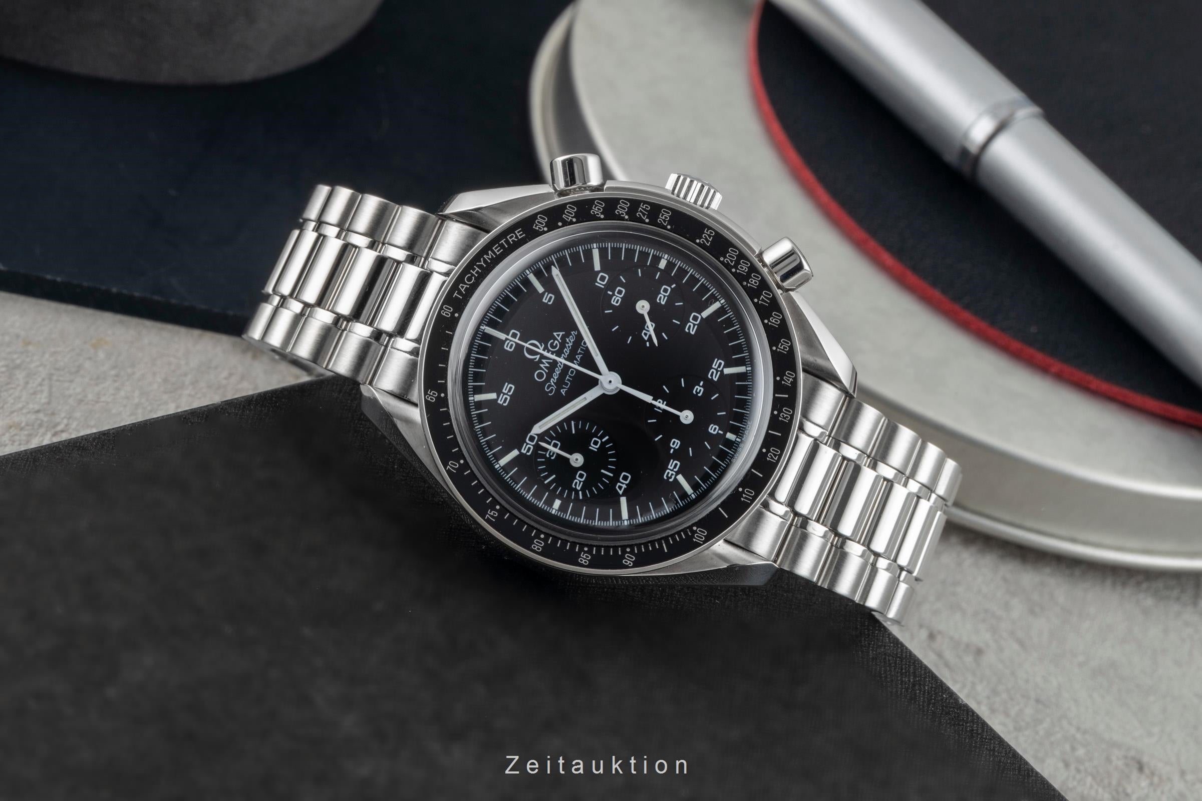 Omega Speedmaster chronograph steel automatic Kal. 3220 Ref
