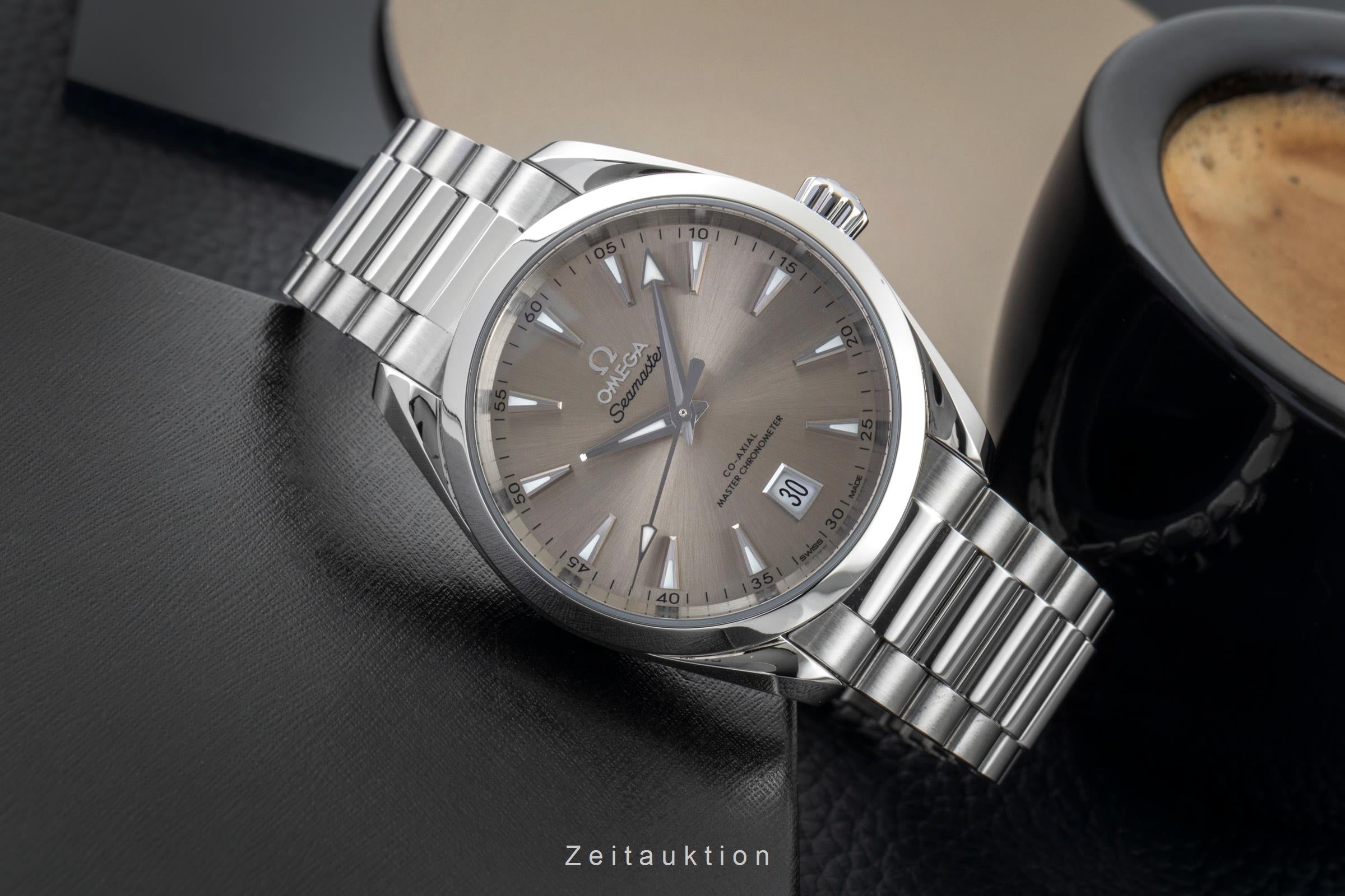 Omega Seamaster acciaio automatismo orologio da uomo 220.10.38.20.09.001 LP: 7200EUR  [2602541]