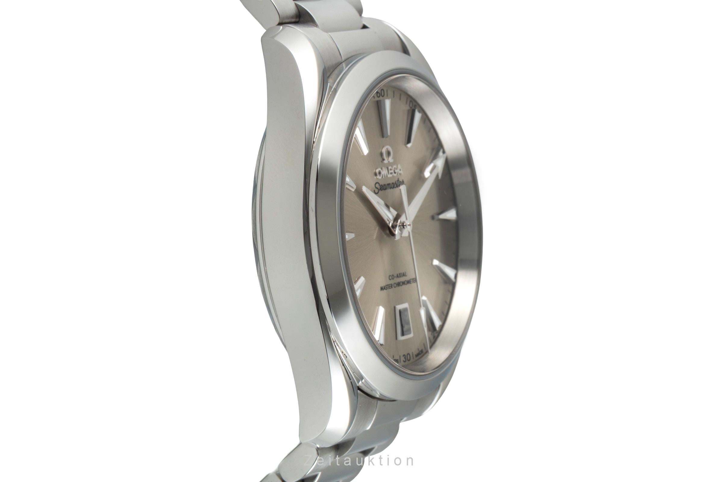 Omega Seamaster acciaio automatismo orologio da uomo 220.10.38.20.09.001 LP: 7200EUR  [2602541]