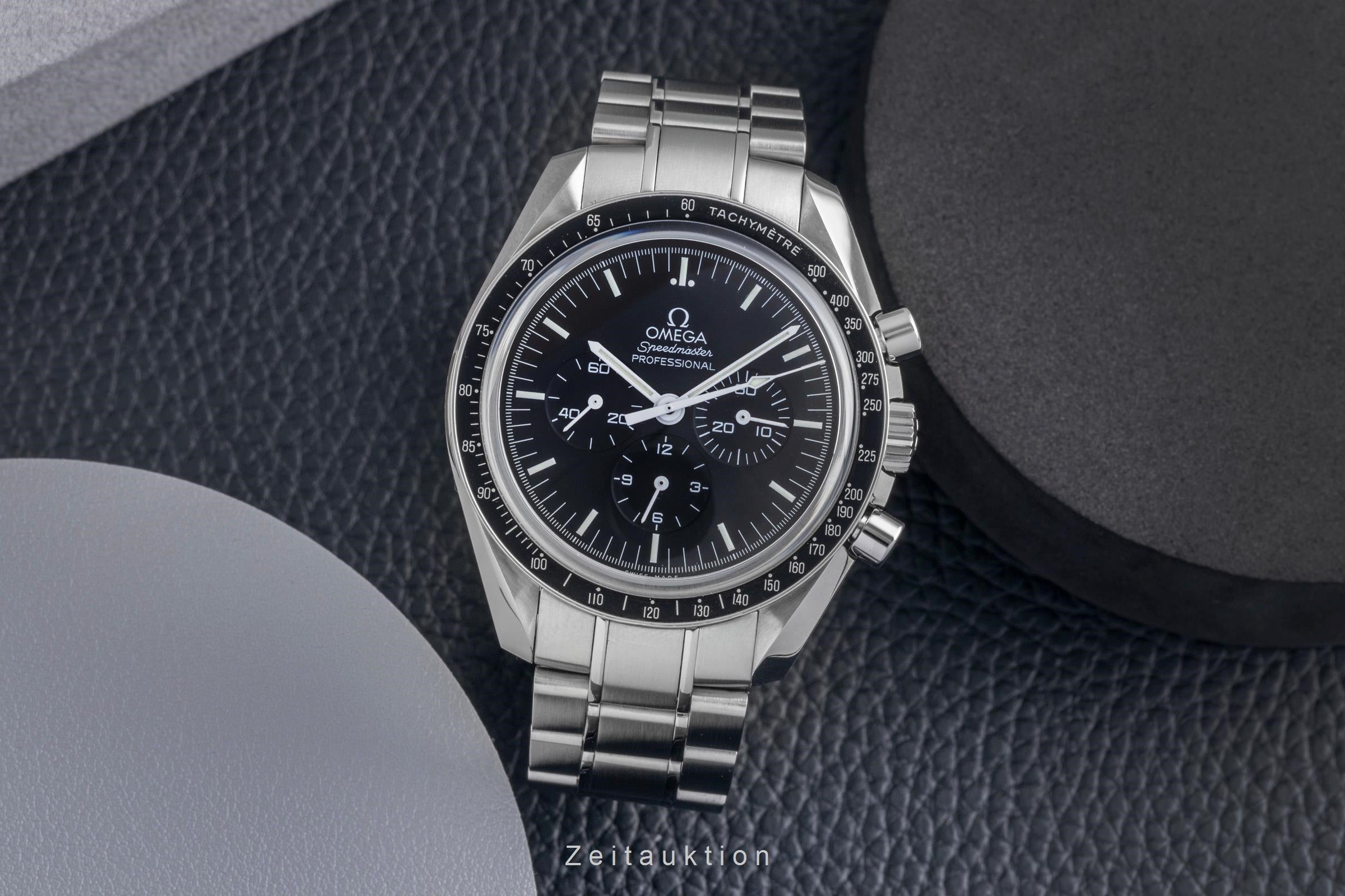 Omega Speedmaster Moonwatch Handaufzug Herrenuhr Ref. 311.30.42.30.01.006 B&P [2602557]