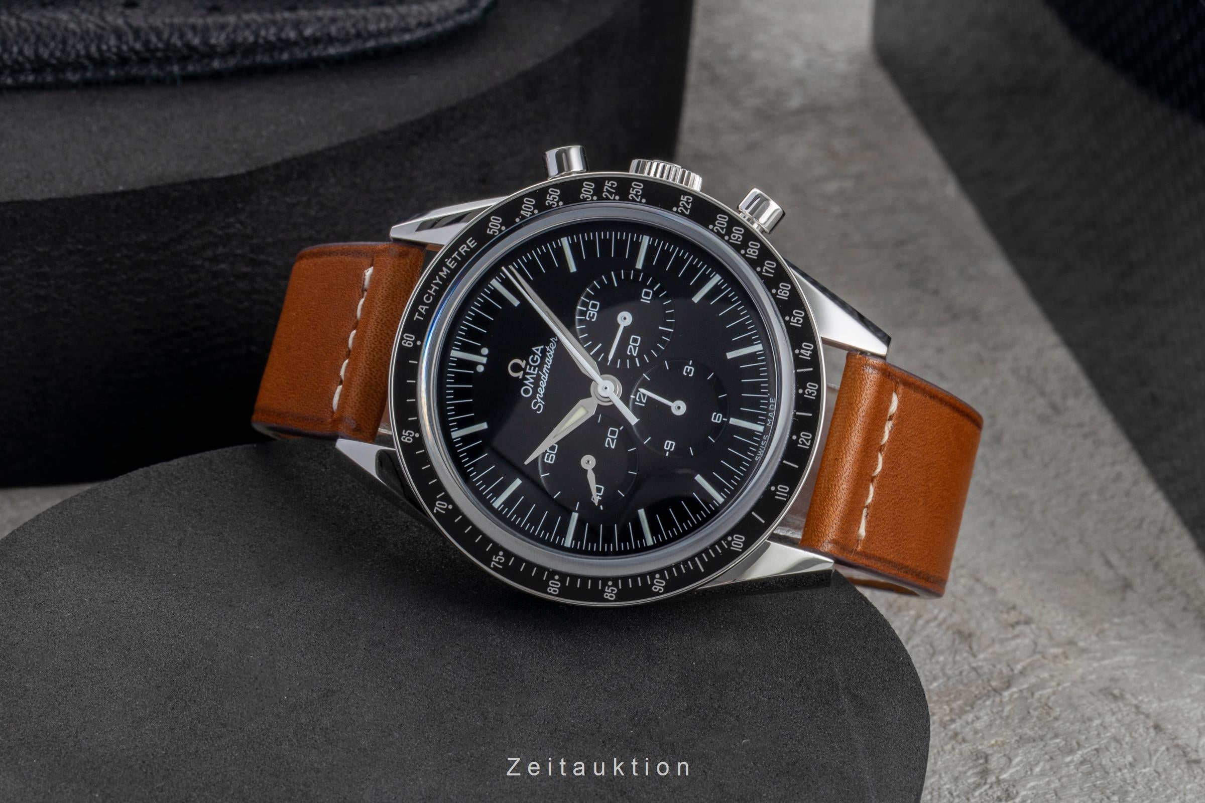 Omega Speedmaster Moonwatch chronographe acier à remontage manuel montre pour hommes 311.32.40.30.01.001  [2602561]