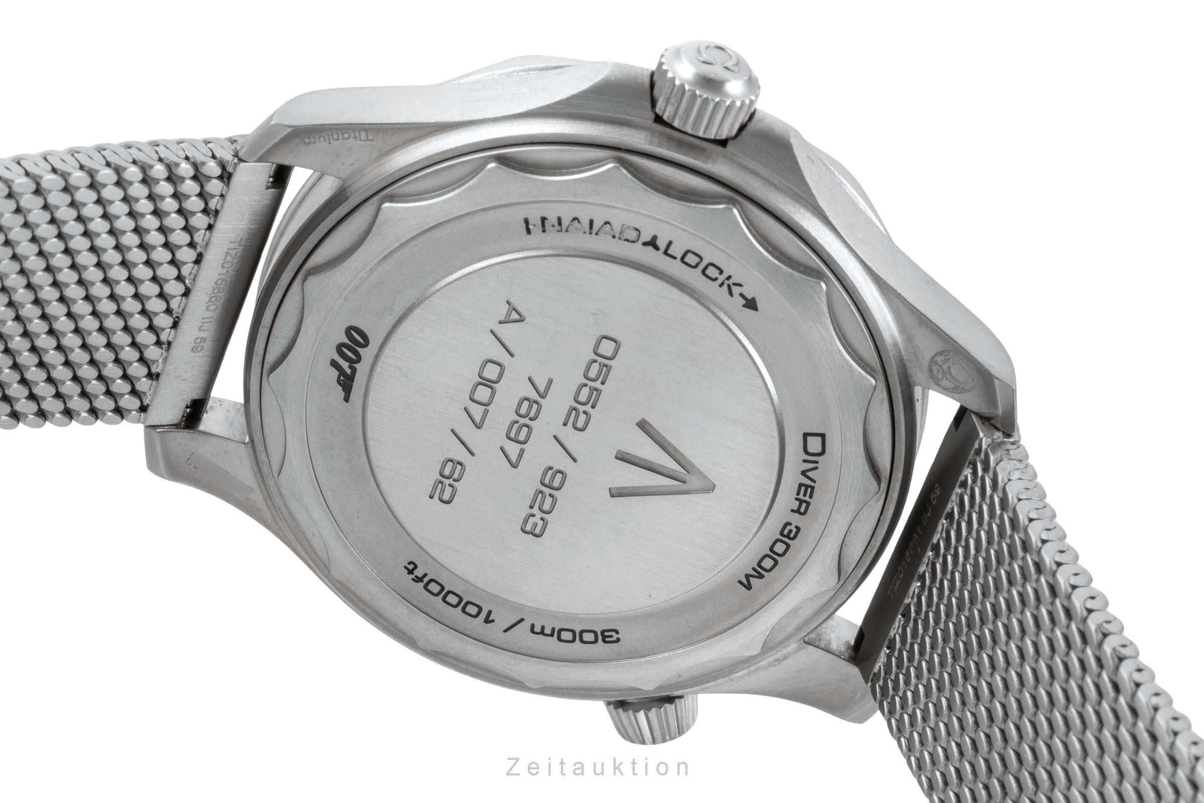 Omega Seamaster titanium automatic men's watch 210.90.42.20.01.001 LP: 10900EUR  [2602562]