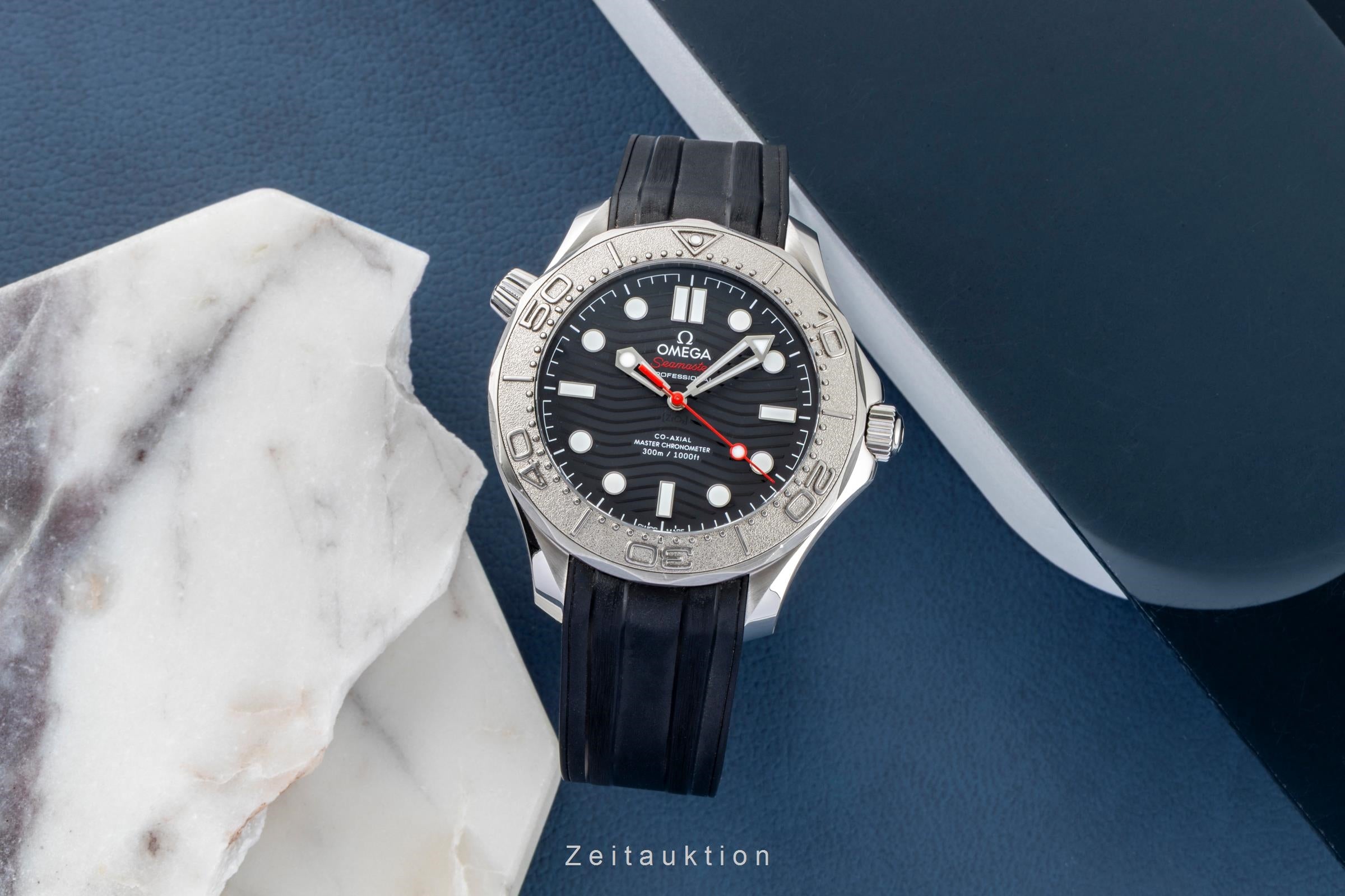 Omega Seamaster acier / titane automatique montre pour hommes 210.32.42.20.01.002  [2602564]