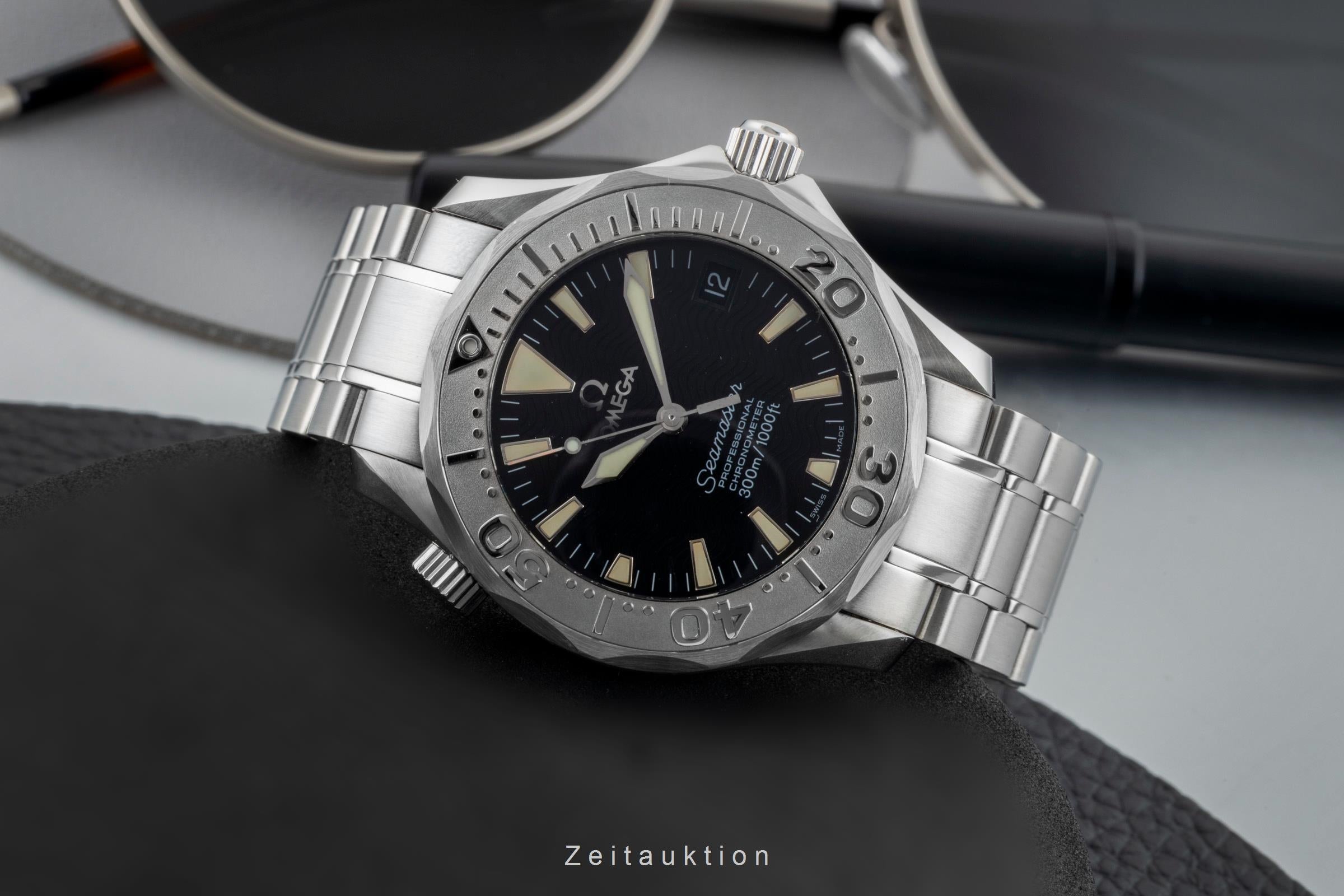 Omega Seamaster steel / white gold automatic men's watch 2236.50.00, 168.1643  [2602570]