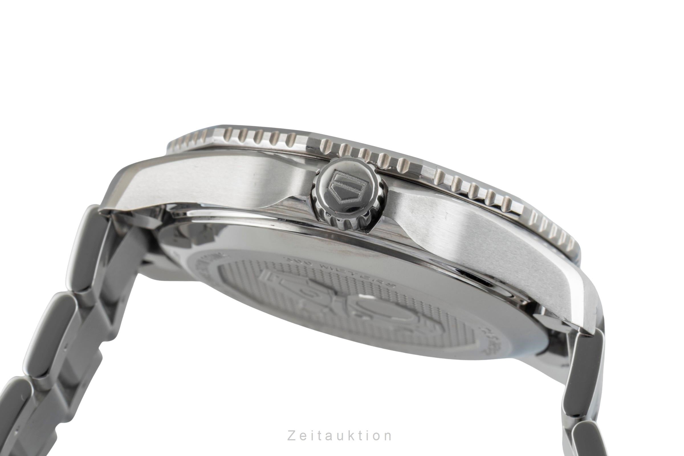 Tag Heuer Aquaracer steel automatic men's watch WBP201C-0  [2602620]