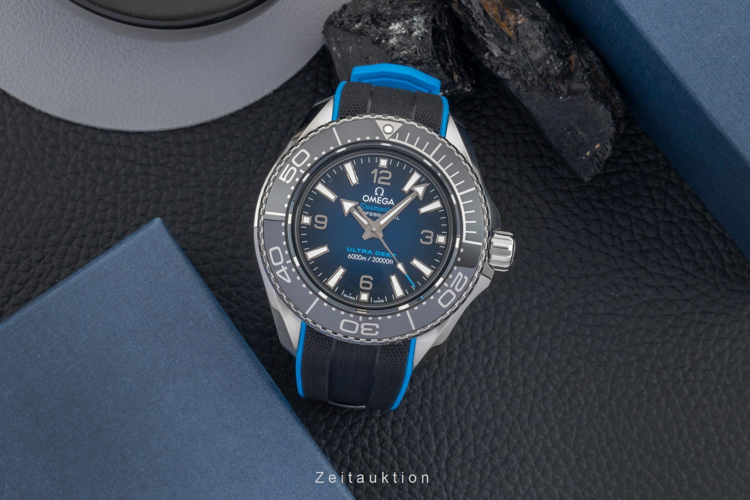 Omega Seamaster Ultra Deep Automatik Herrenuhr Ref. 215.32.46.21.03.001 B&P 2025 [2602621]