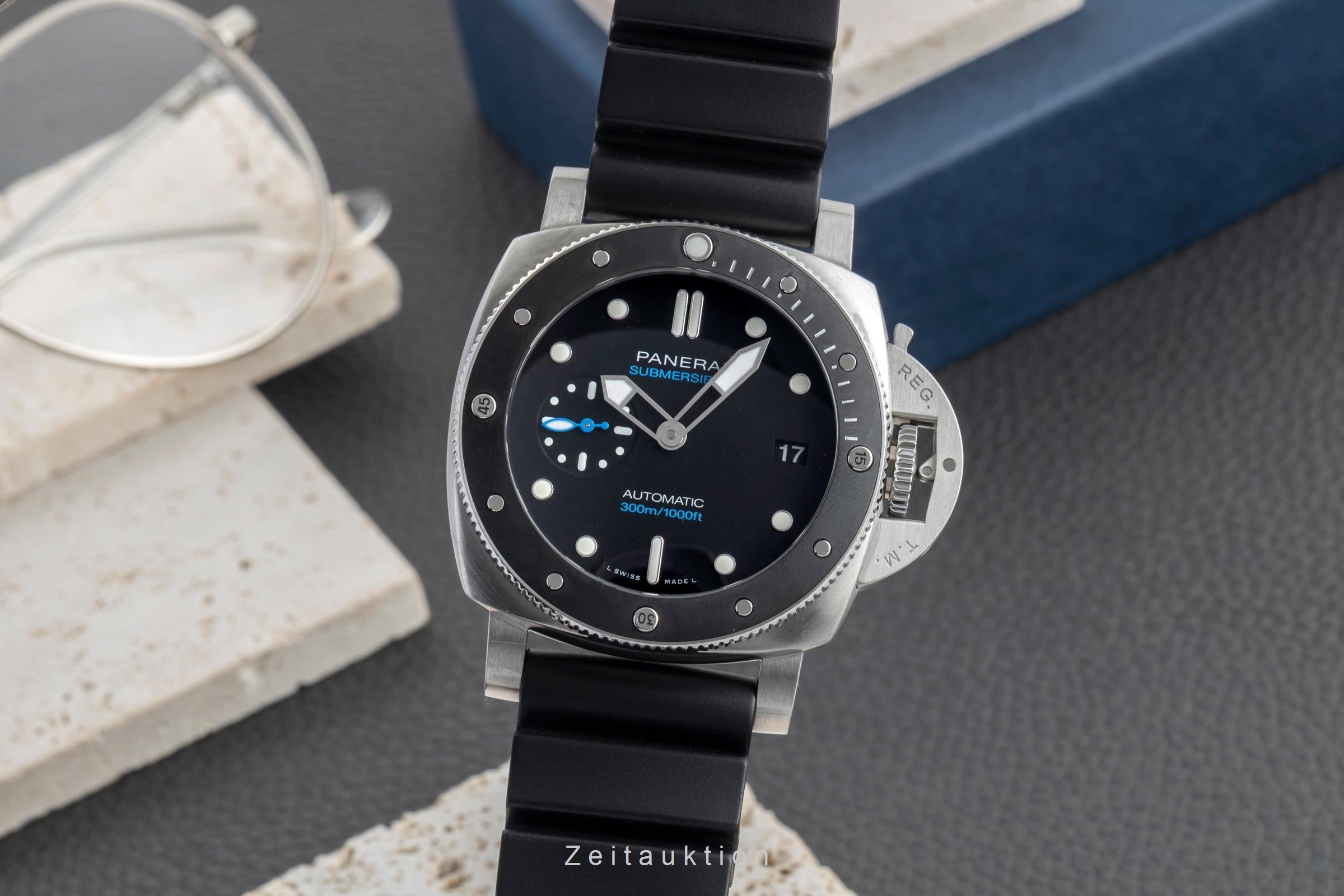 Panerai Submersible steel automatic men's watch PAM00683 LP: 9700EUR  [2602648]
