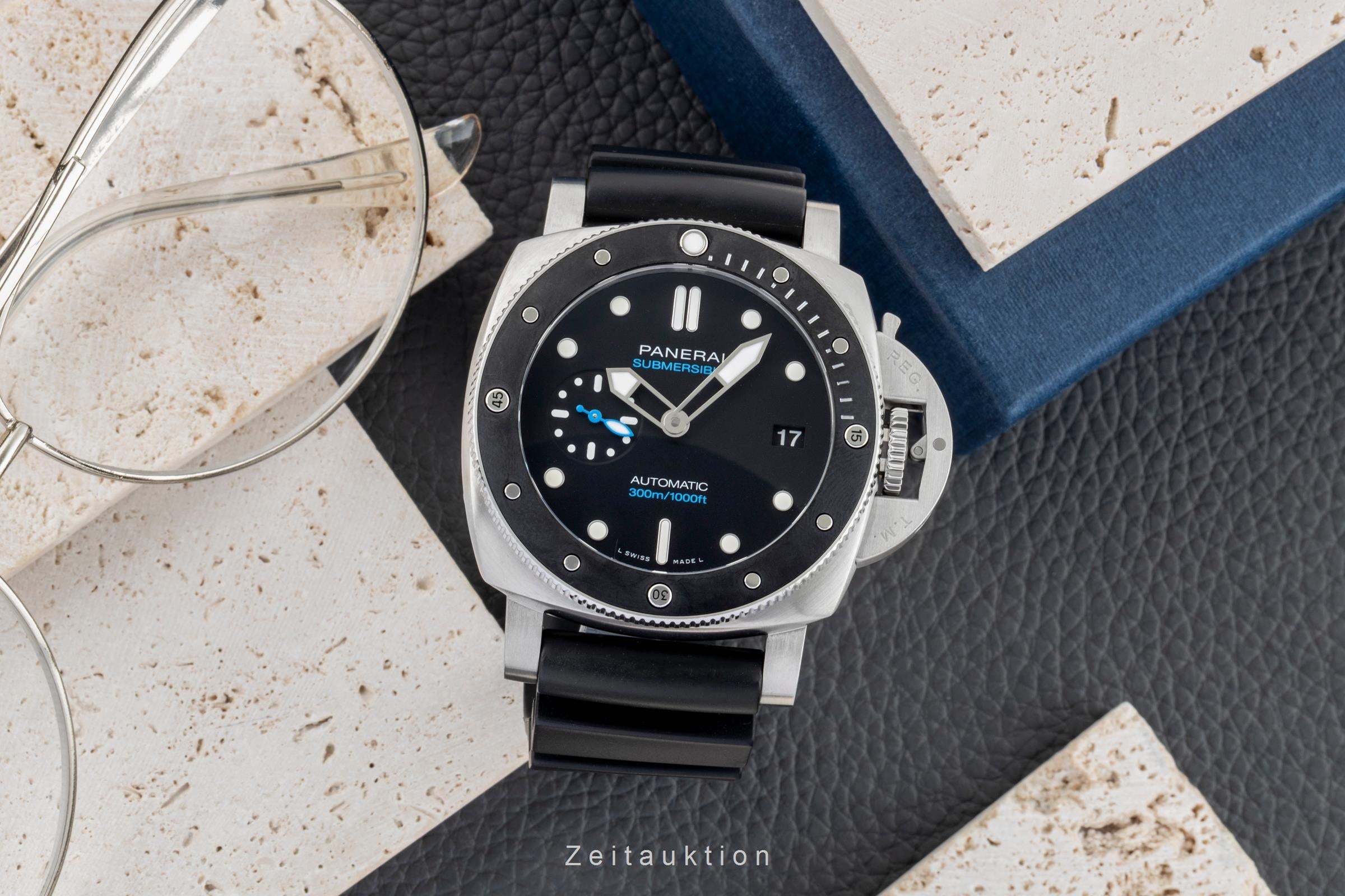 Panerai Submersible steel automatic men's watch PAM00683 LP: 9700EUR  [2602648]