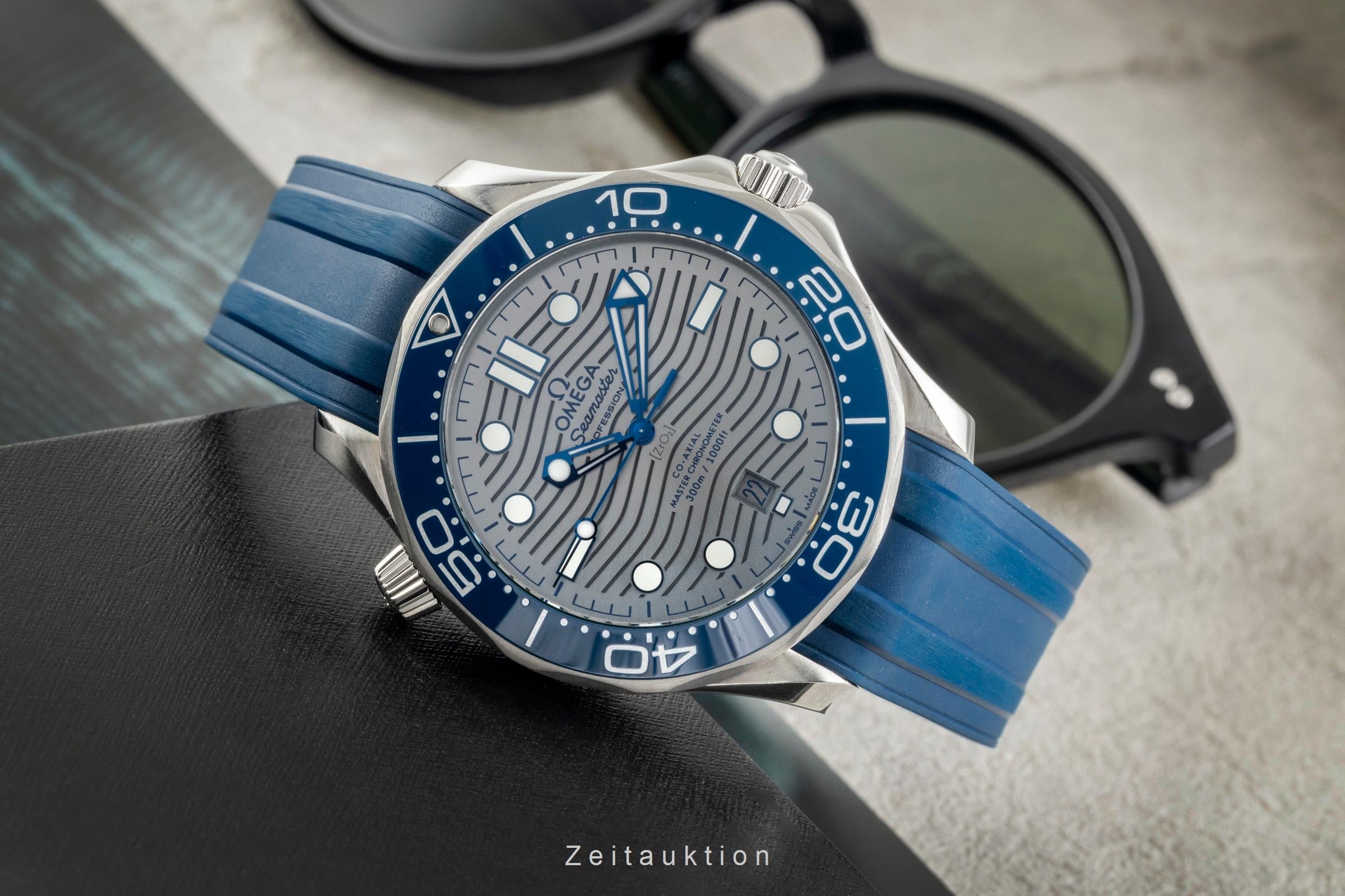 Omega Seamaster Diver 300 M Stahl Automatik Herrenuhr 210.32.42.20.06.001 B&P [2602764]
