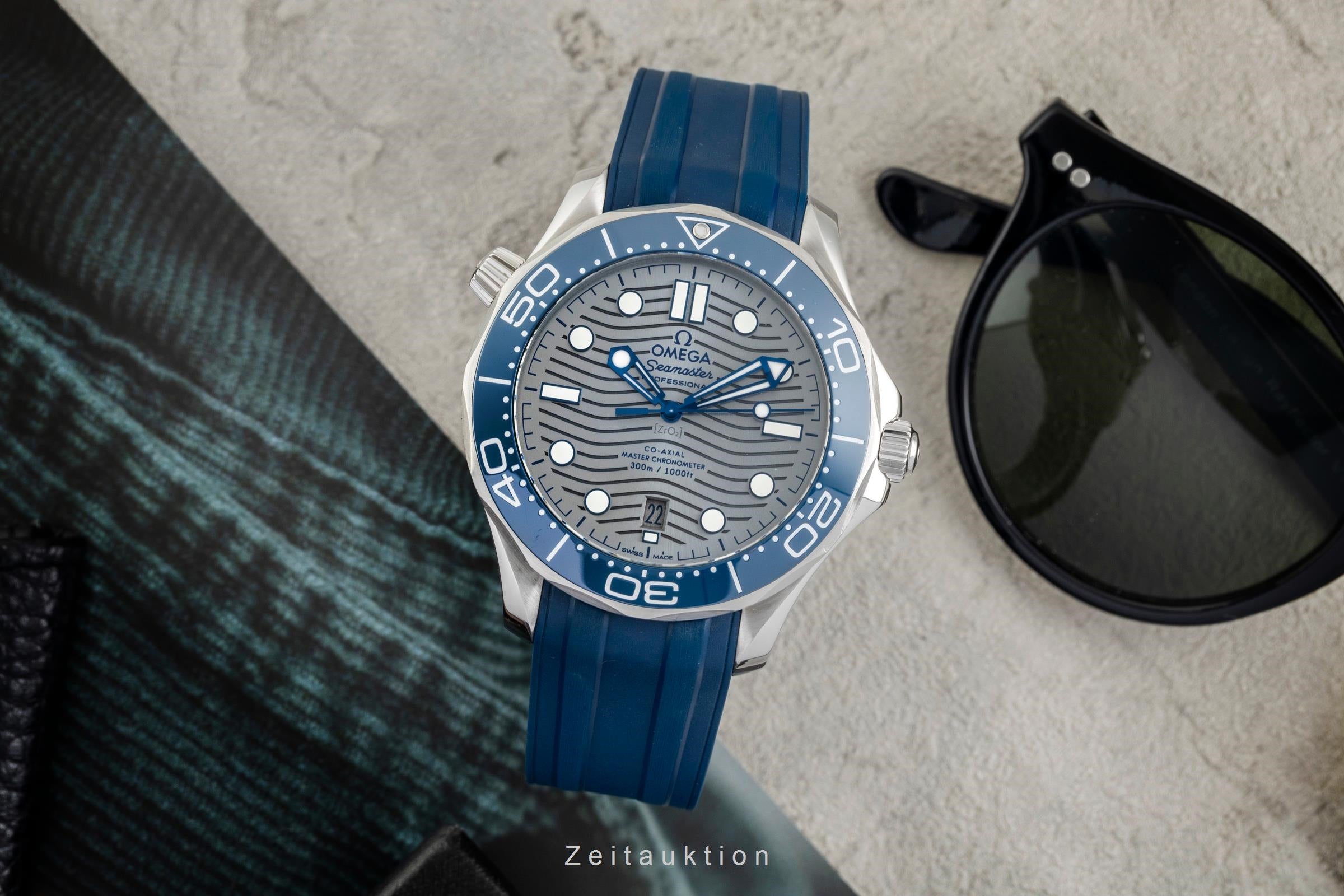 Omega Seamaster Diver 300 M Stahl Automatik Herrenuhr 210.32.42.20.06.001 B&P [2602764]
