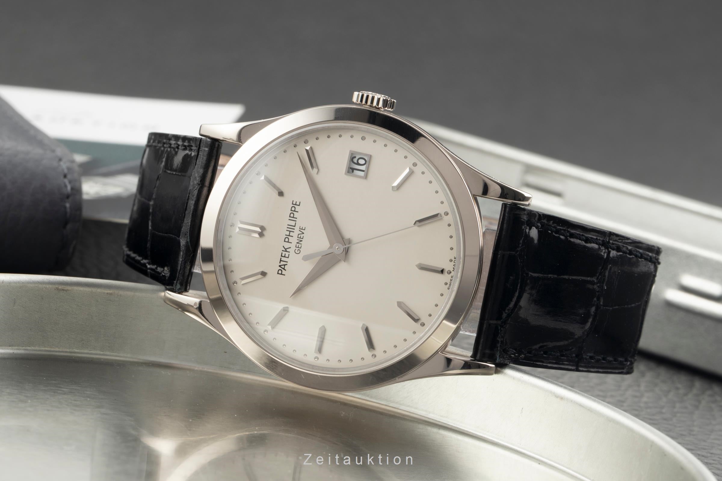 Patek Philippe Calatrava or blanc 18 ct automatique montre pour hommes 5296G-010 LP: 43802EUR  [2602775]