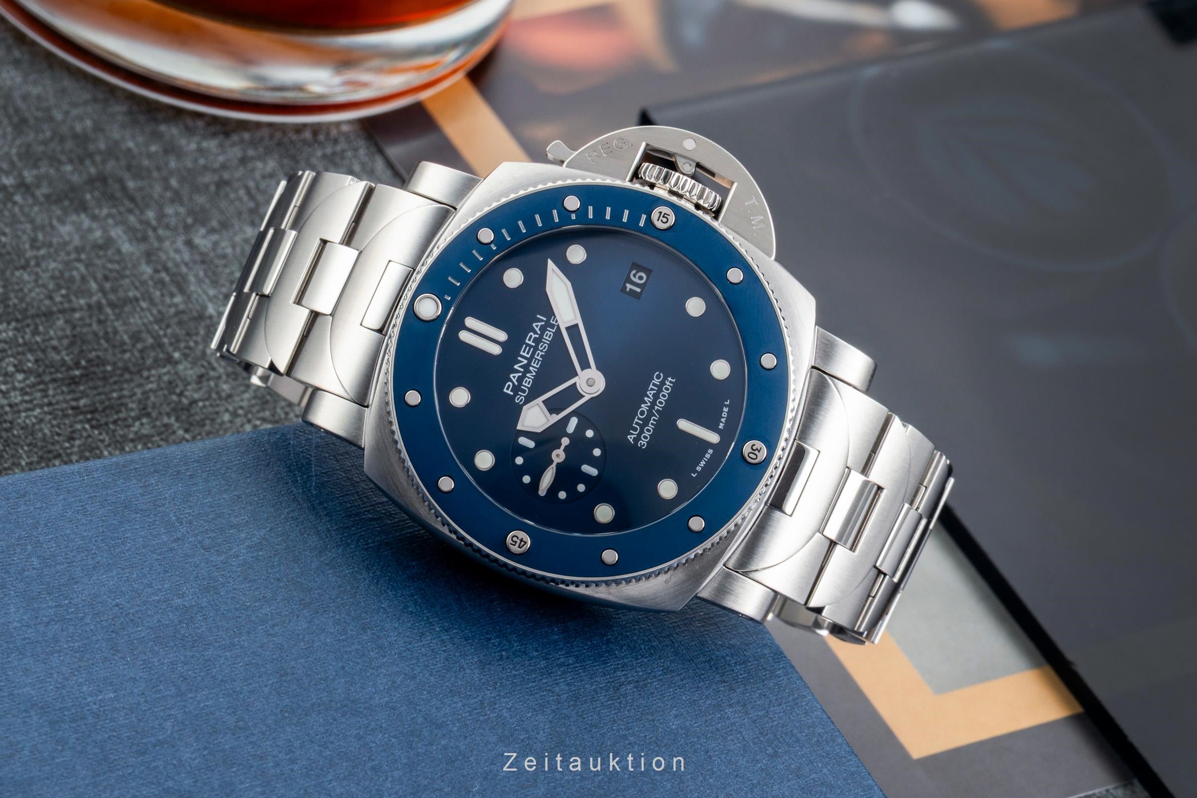 Panerai Submersible steel automatic men's watch PAM01068 LP: 12200EUR  [2602785]