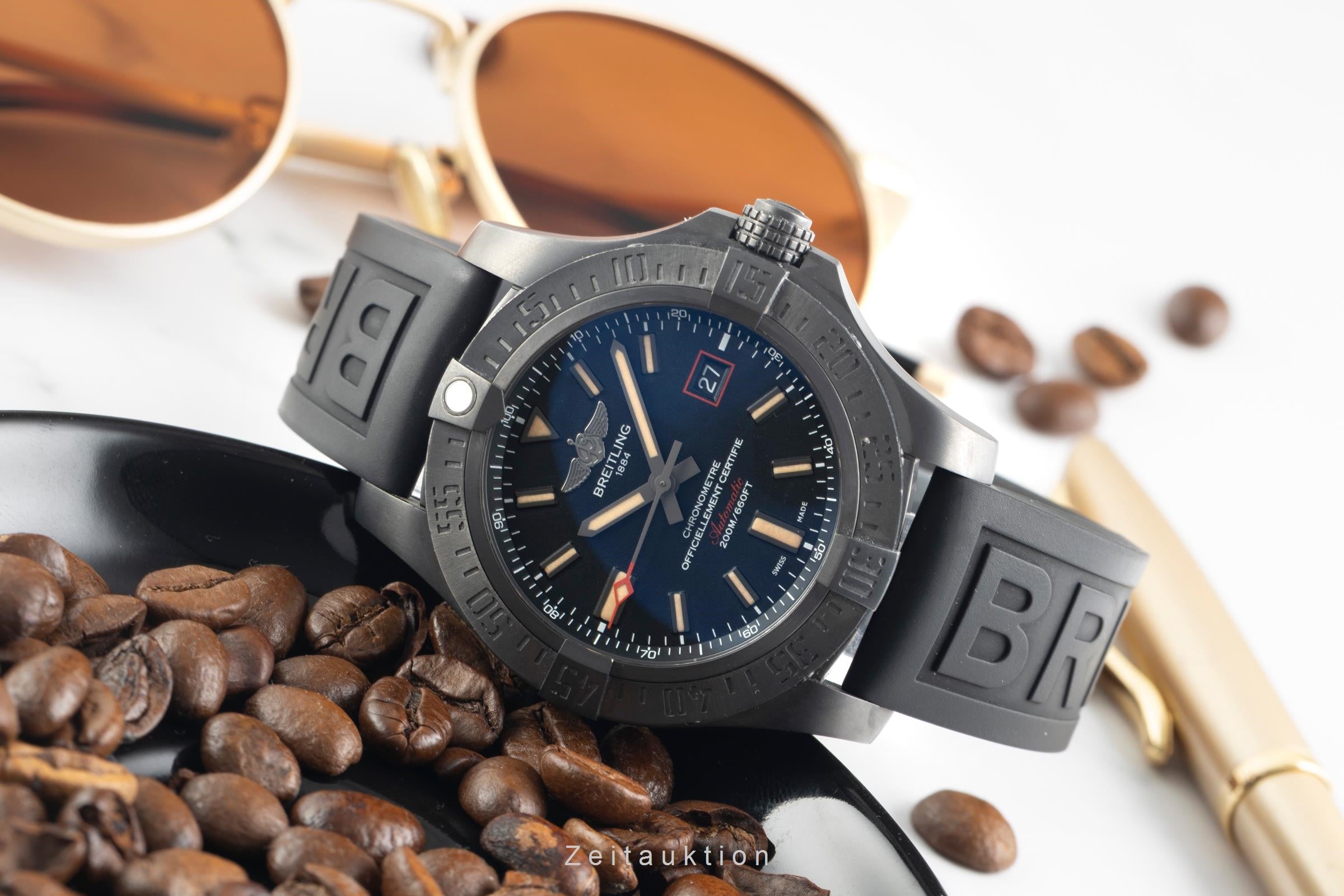 Breitling Avenger Blackbird 44 titanium automatic men's watch V1731110.BD74  [2602793]