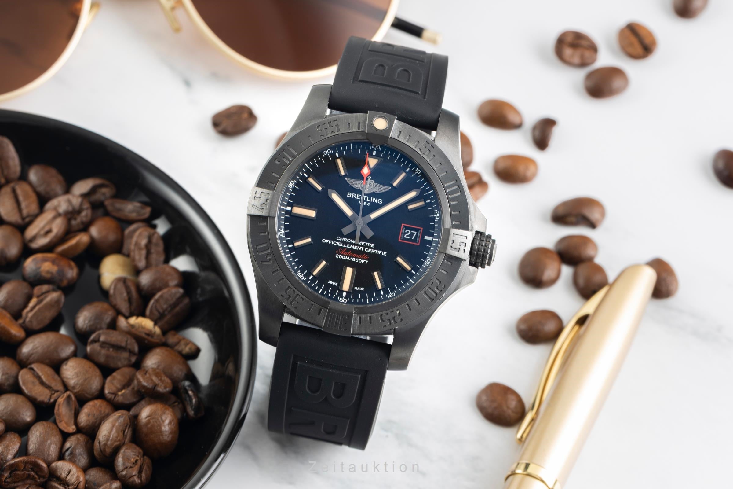 Breitling Avenger Blackbird 44 titanium automatic men's watch V1731110.BD74  [2602793]