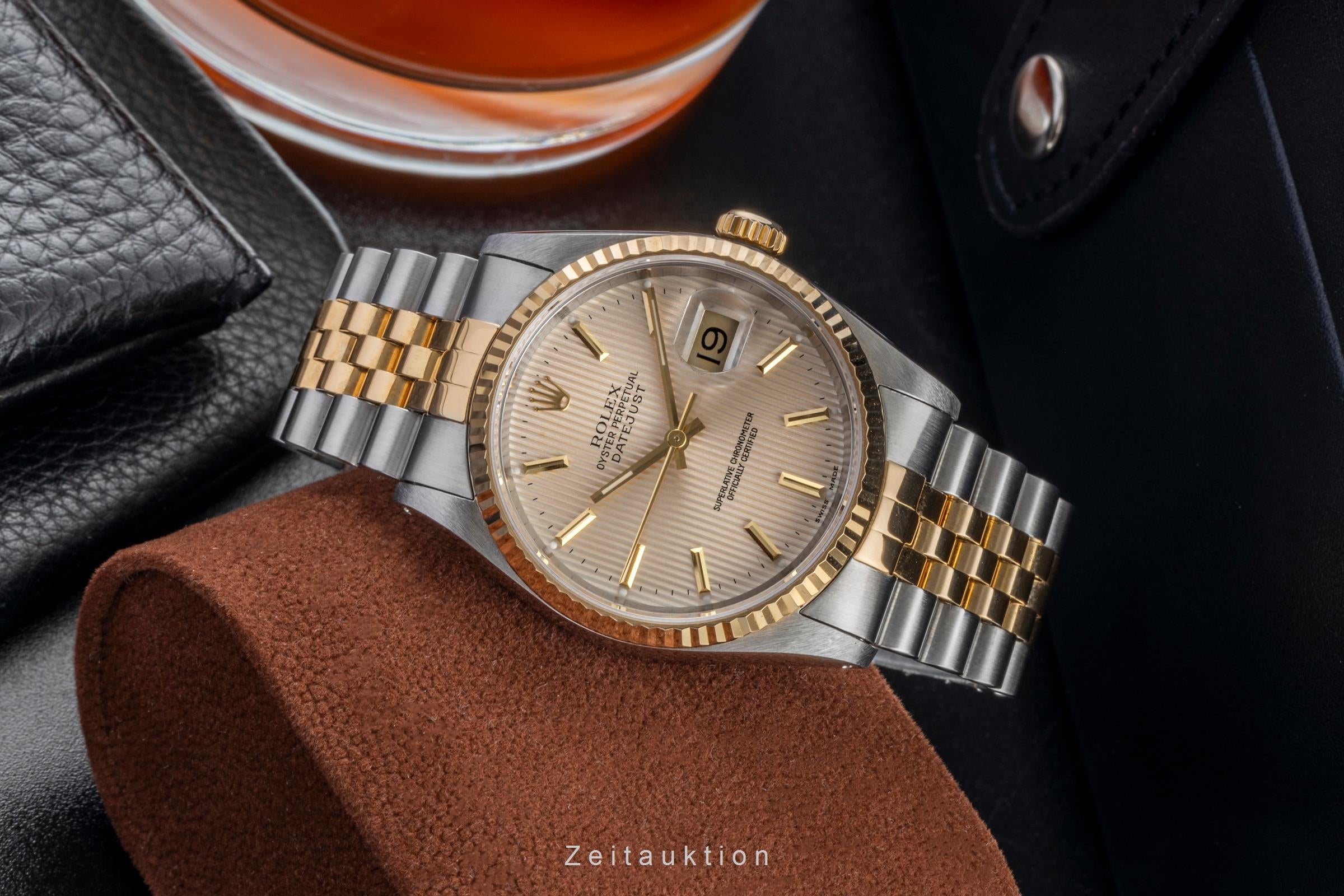 Rolex Datejust 36 Stahl / Gold Tapestry Dial Automatik Ref. 16233 B&P LC 100 [2602842]