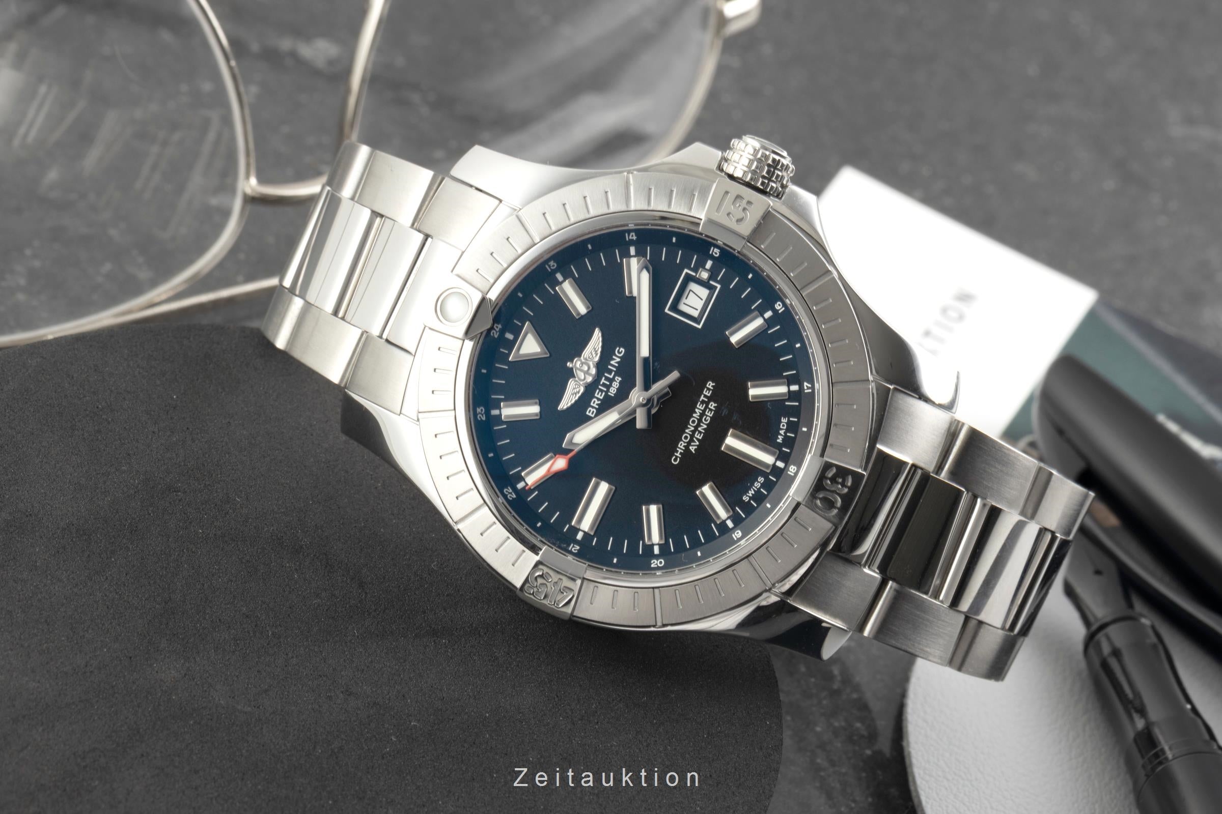 Breitling Avenger steel automatic men's watch A17318101B1A1  [2602851]