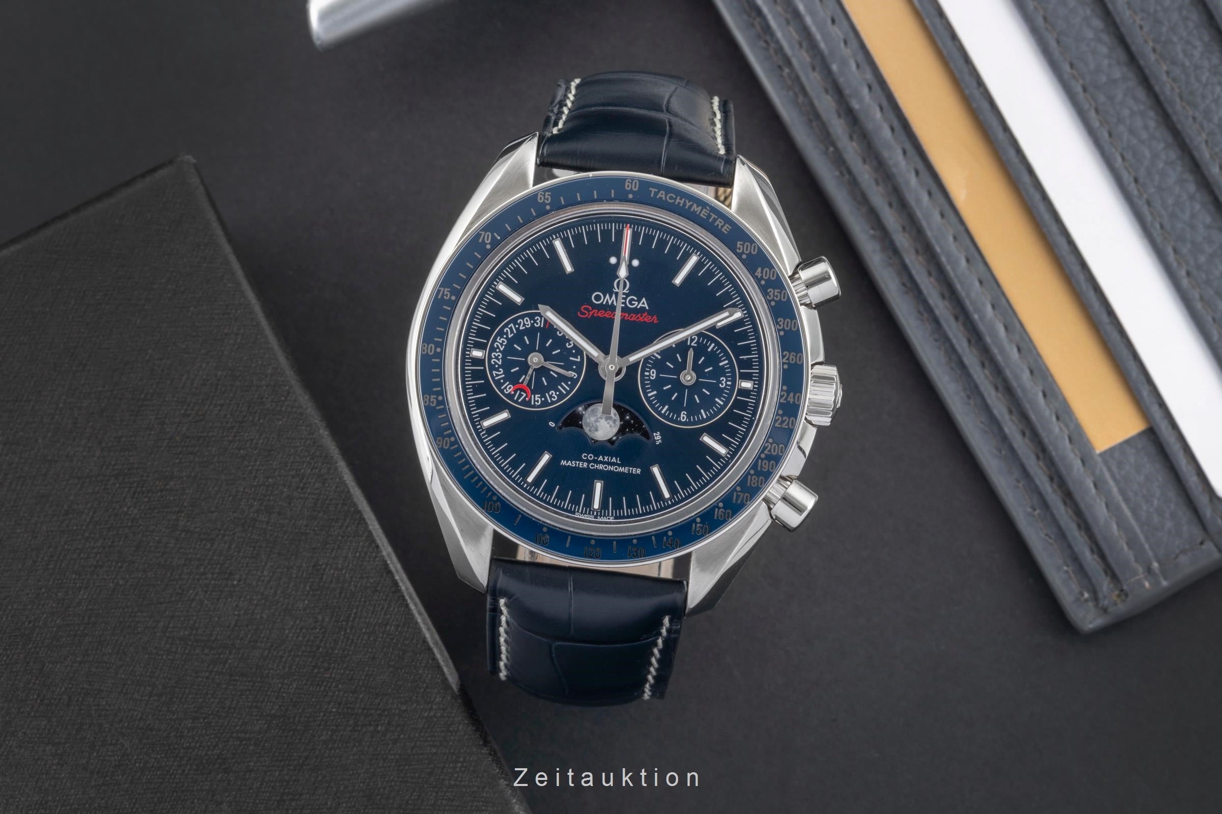 Omega Speedmaster chronographe acier automatique montre pour hommes 304.33.44.52.03.001 LP: 12200EUR  [2602910]
