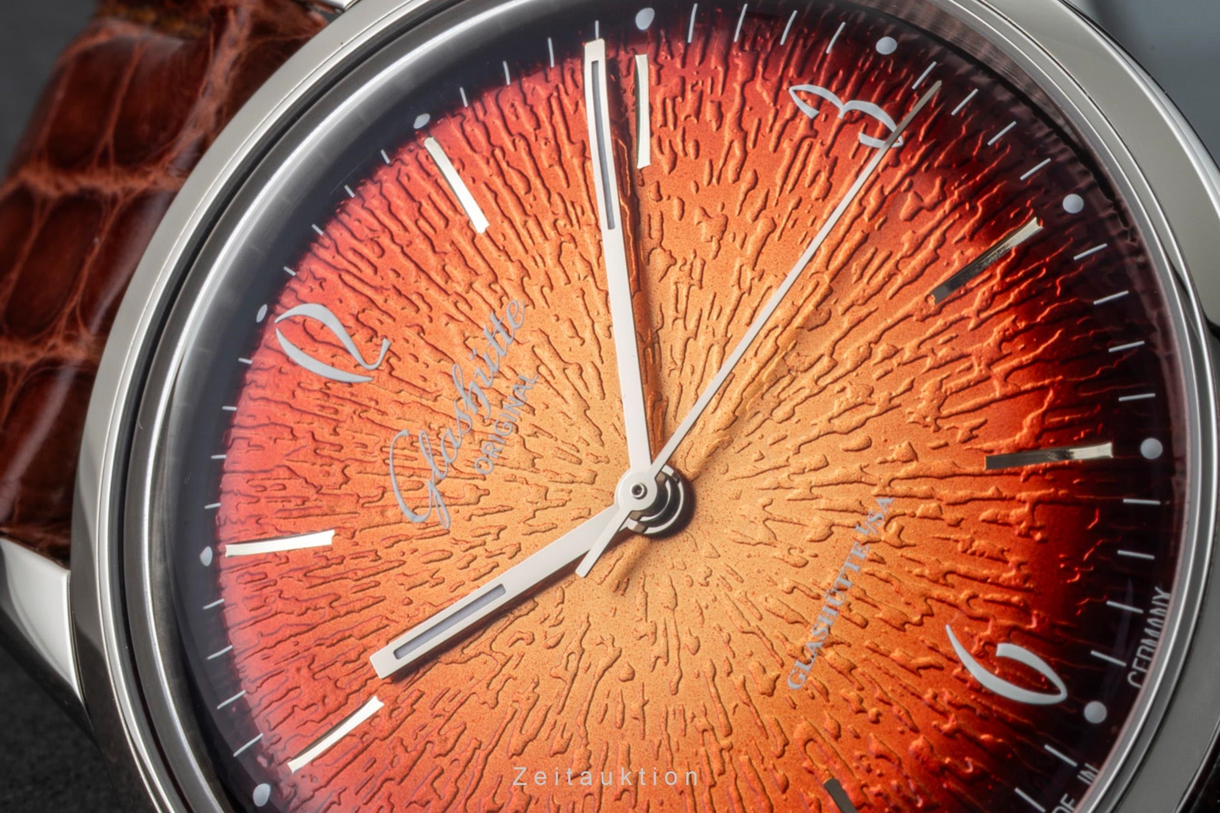 Glashütte Original Sixties Orange Automatik Ref. 1-39-52-13-02-04 B&P NP: 7100€ [2602940]
