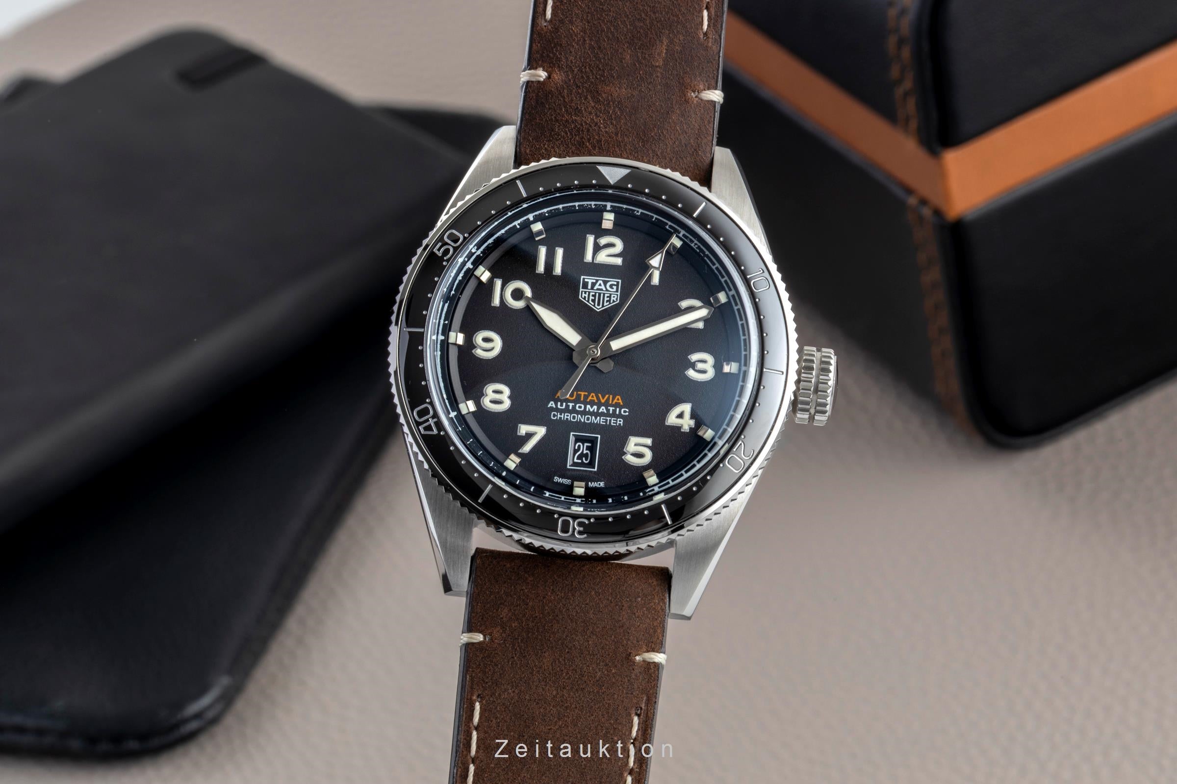 Tag Heuer Autavia Edelstahl Automatik Herrenuhr Ref. WBE5114.FC8266 B&P 2023 [2602958]