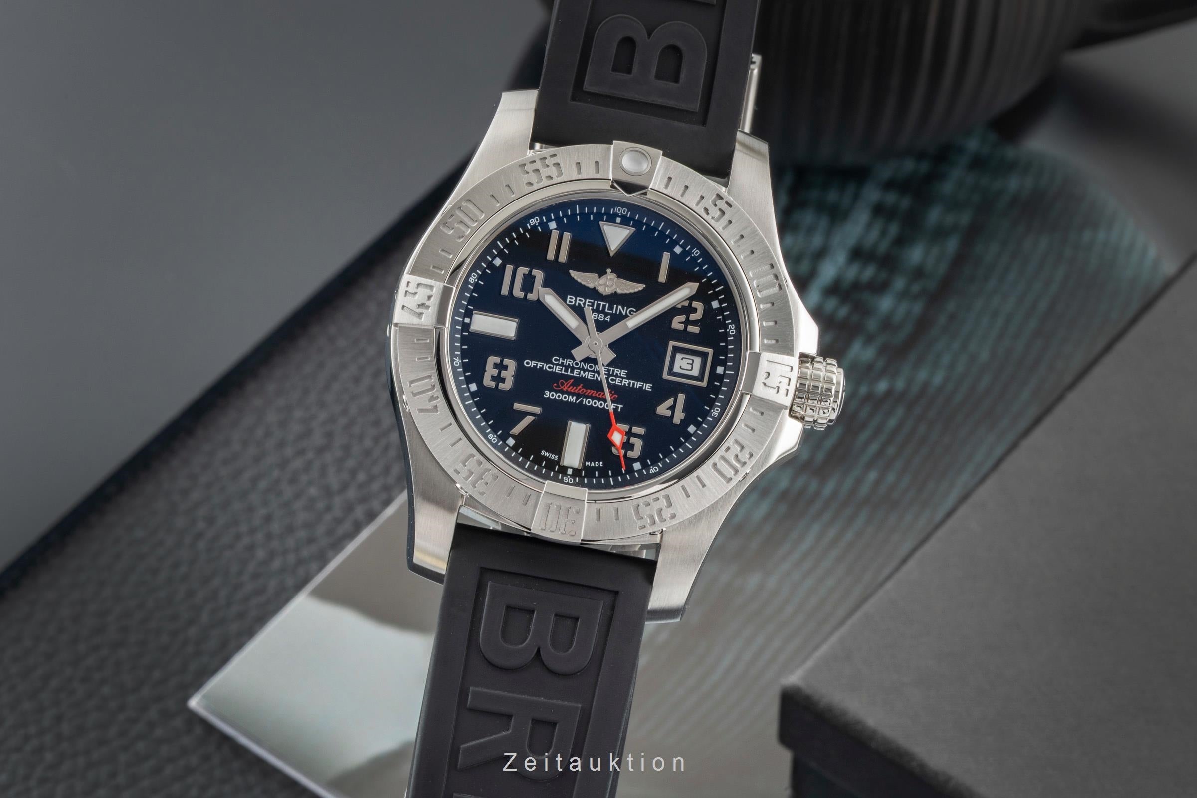 Breitling Super Avenger II acier automatique montre pour hommes A17331  [2602971]