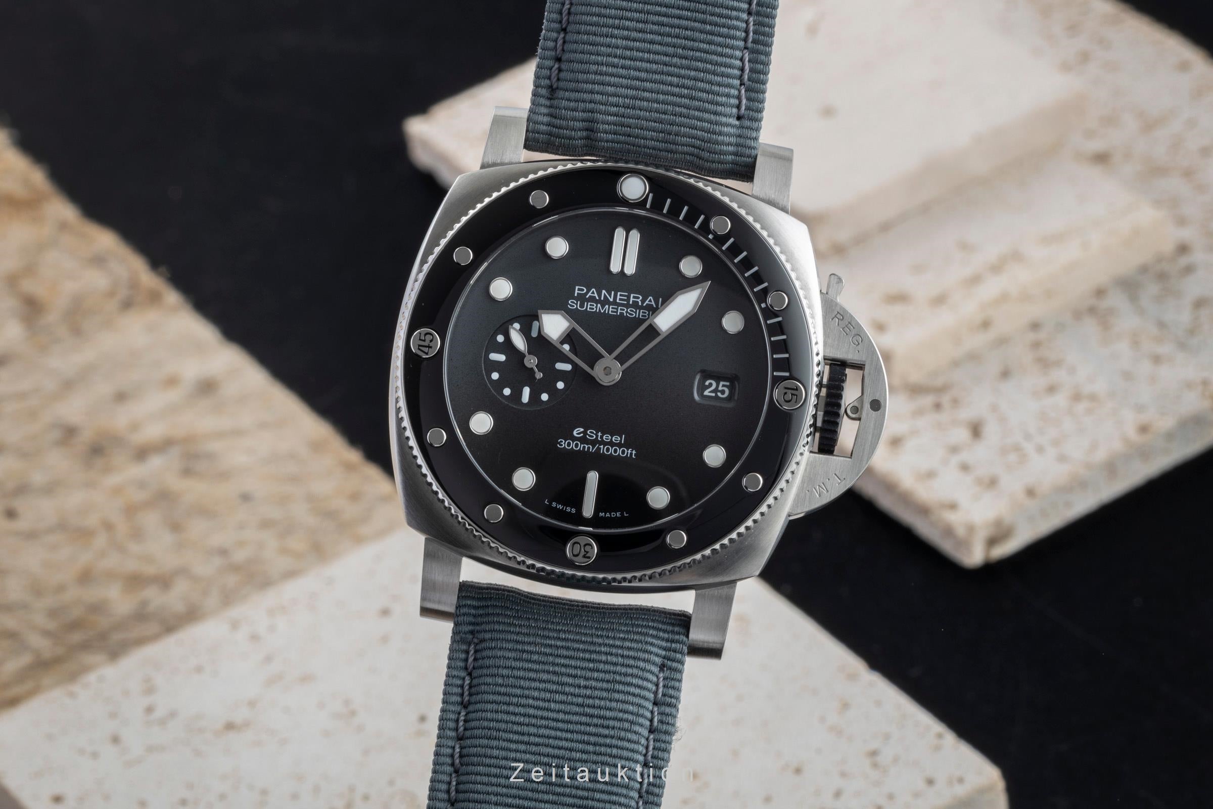 Panerai Submersible steel automatic men's watch PAM01288 LP: 11800EUR  [2602991]