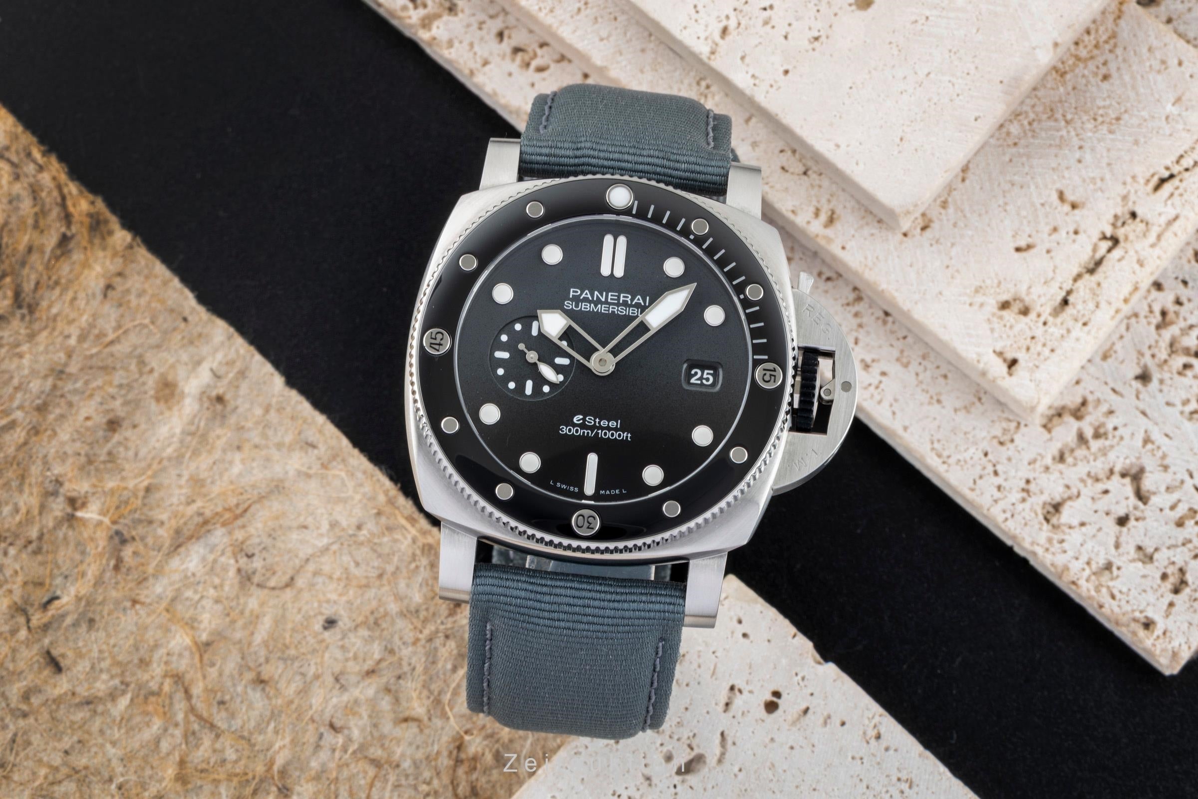 Panerai Submersible steel automatic men's watch PAM01288 LP: 11800EUR  [2602991]