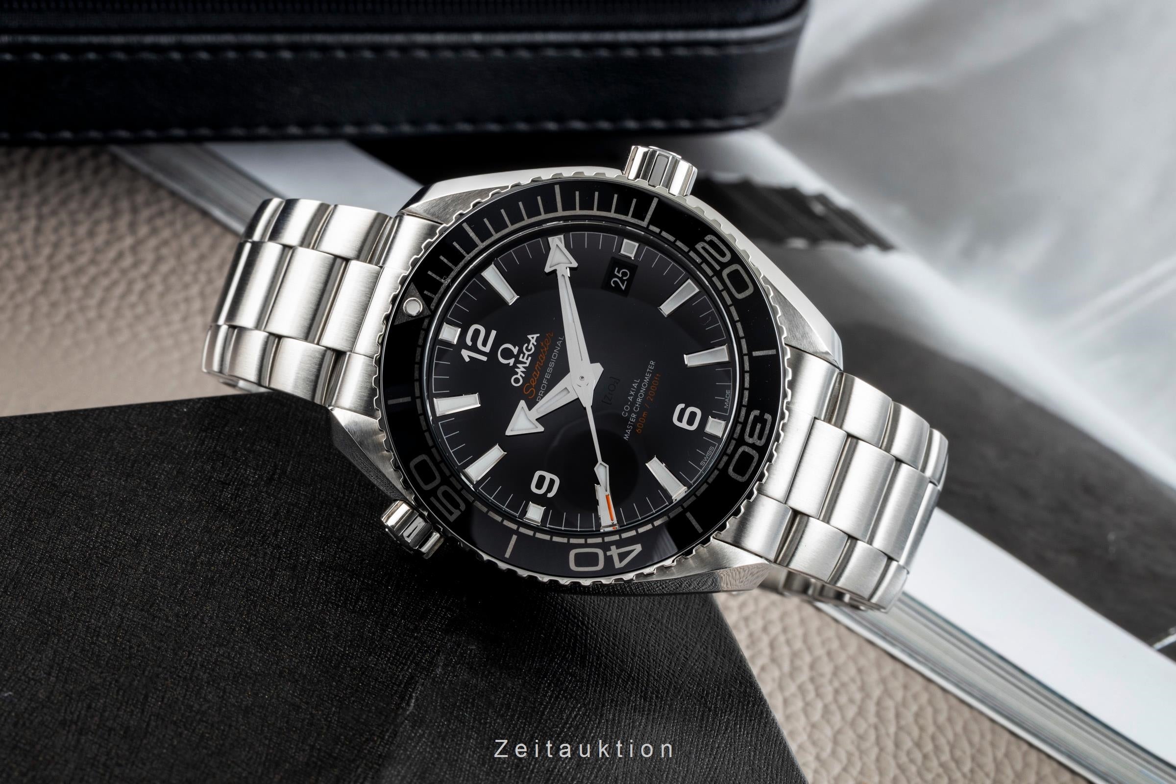 Omega Seamaster Planet Ocean Edelstahl Automatik 215.30.44.21.01.001 B&P 2017 [2603013]