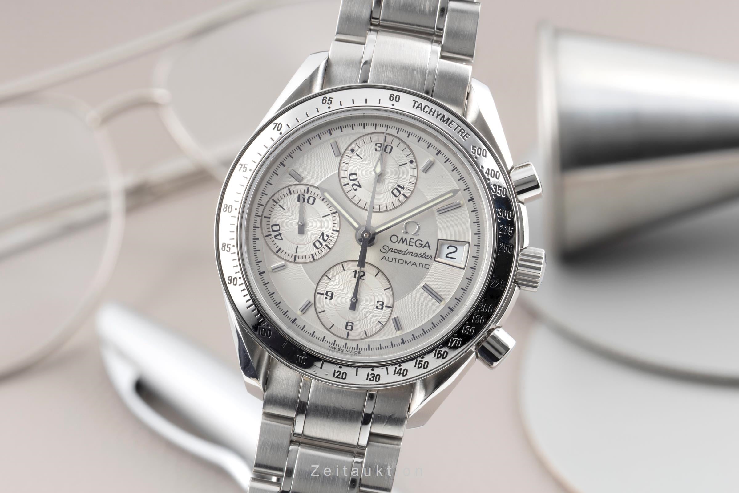 Omega Speedmaster Date chronographe acier automatique montre pour hommes 3513.30.00 LP: 6100EUR  [2603014]