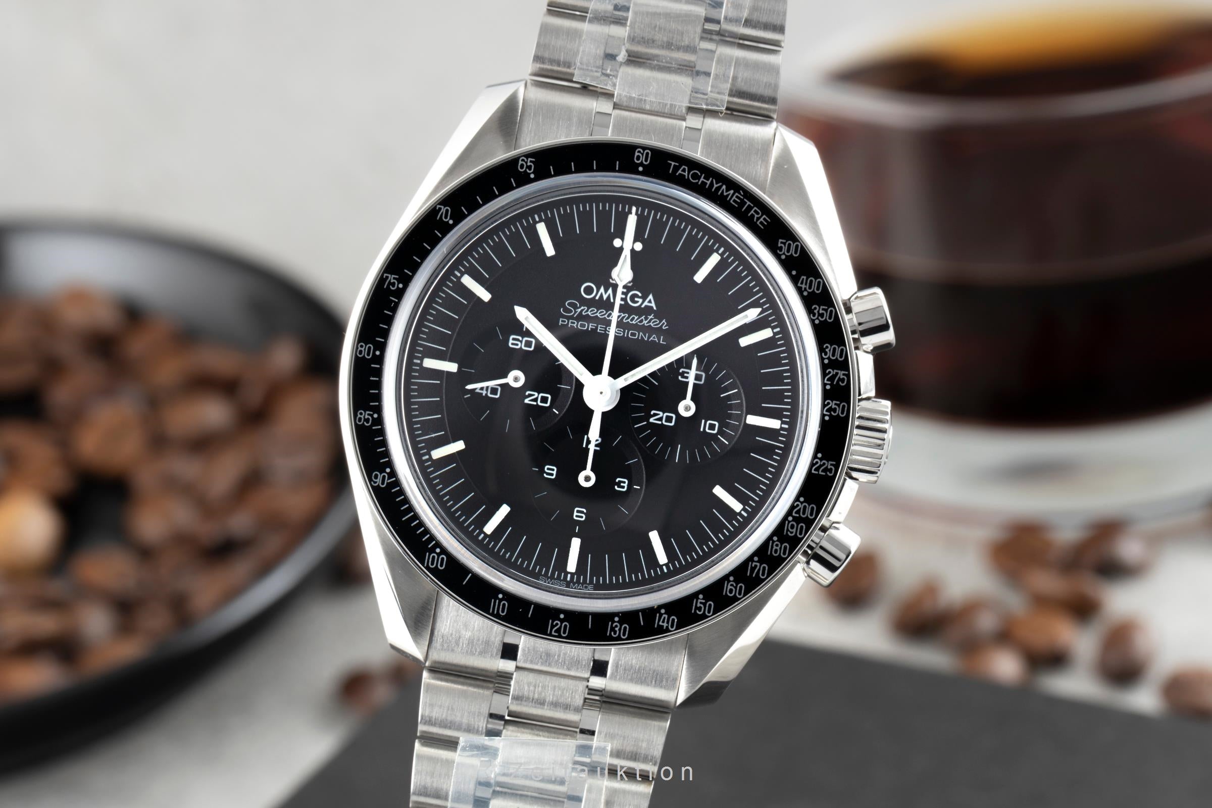 Omega Speedmaster Moonwatch Chronograph Ref. 310.30.42.50.01.002 B&P 2026 [2603028]