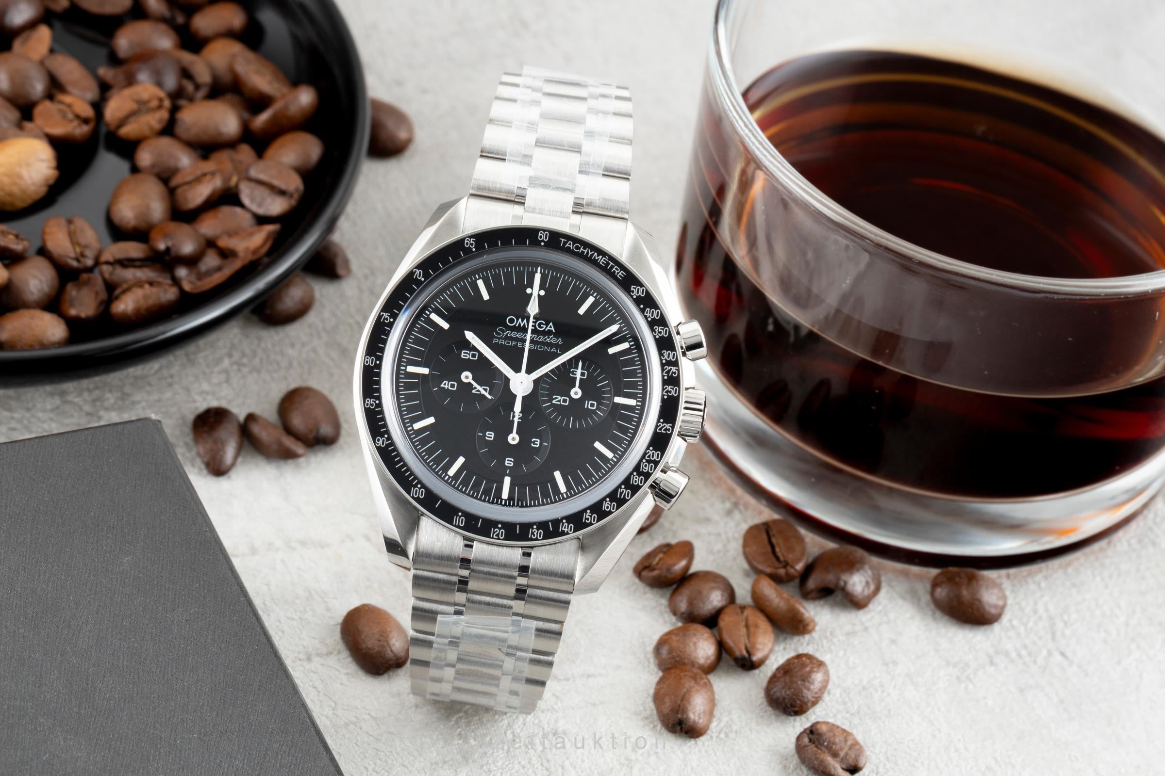 Omega Speedmaster Moonwatch Chronograph Ref. 310.30.42.50.01.002 B&P 2026 [2603028]