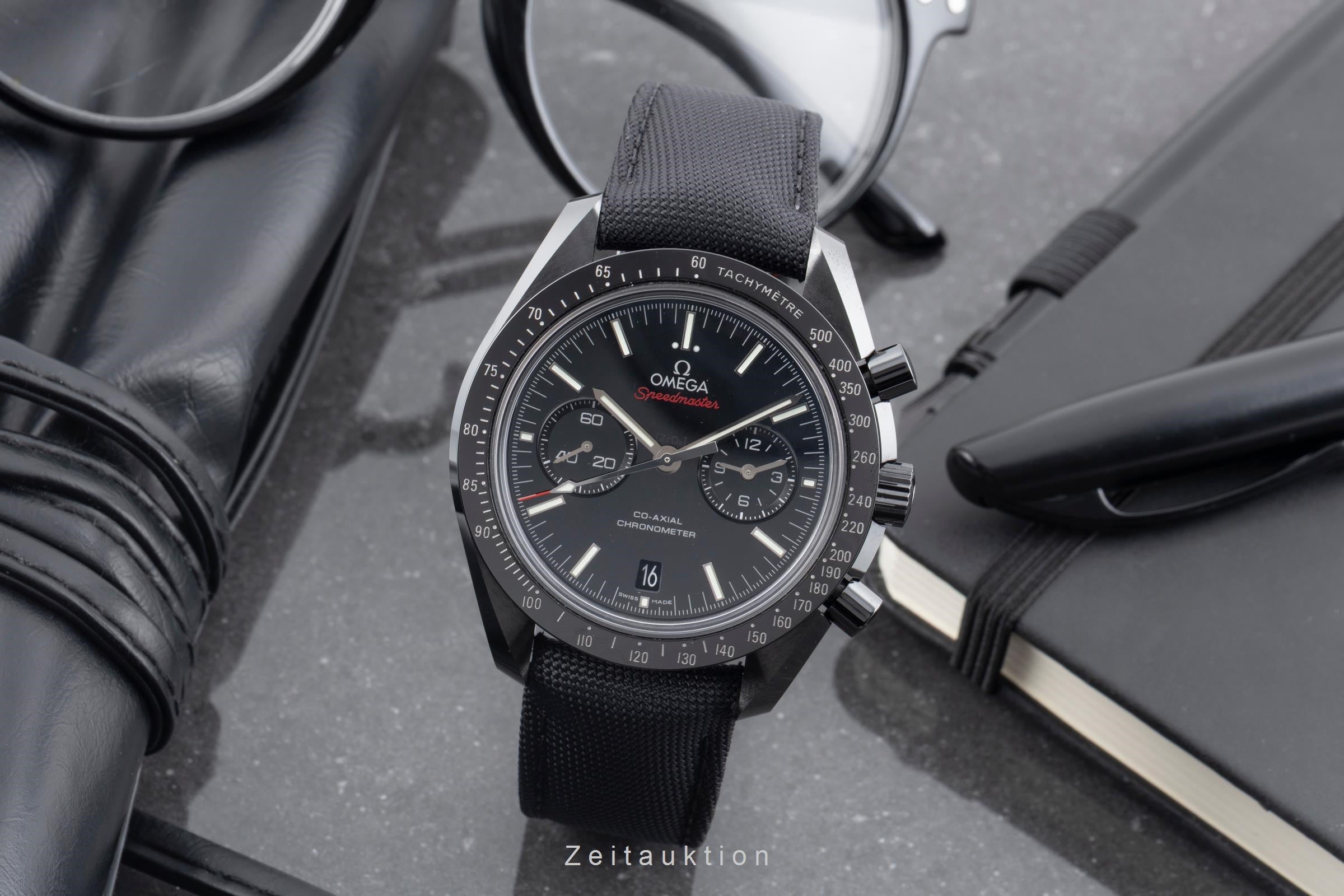 Omega Speedmaster Moonwatch chronographe céramique automatique montre pour hommes 311.92.44.51.01.007 LP: 13900EUR  [2603049]