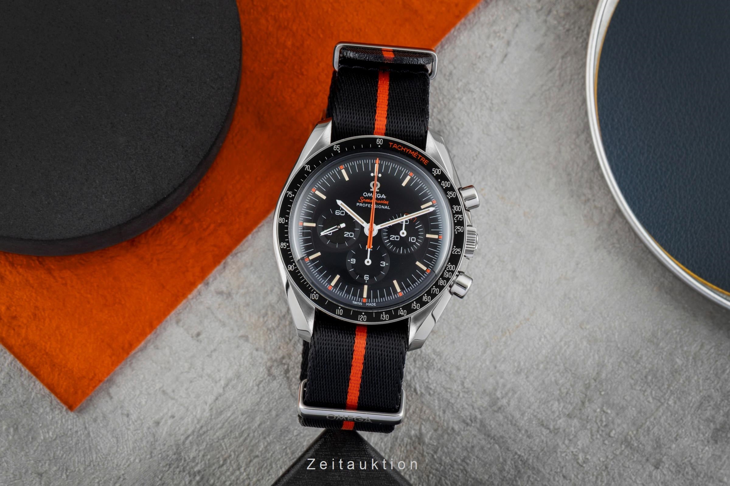 Omega Speedmaster Speedy Tuesday Ultraman Ref. 311.12.42.30.01.001 B&P 2018 [2603051]