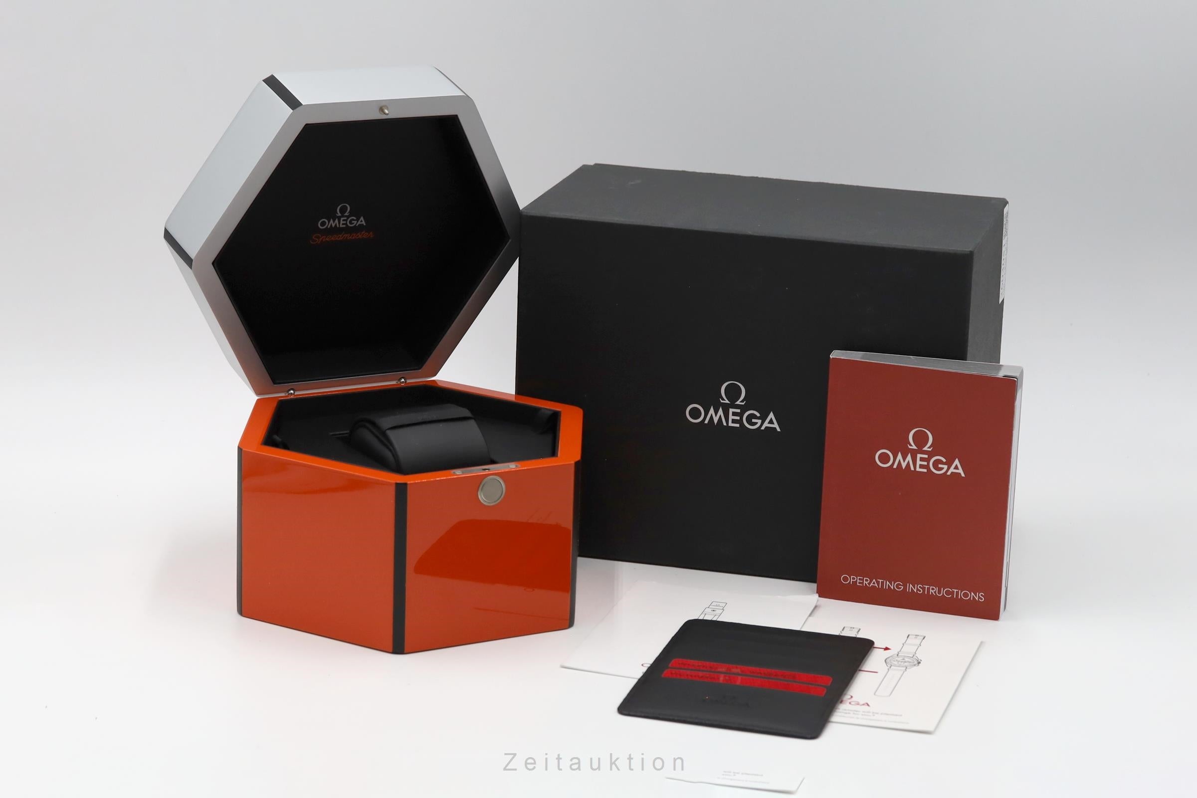 Omega Speedmaster Speedy Tuesday Ultraman Ref. 311.12.42.30.01.001 B&P 2018 [2603051]