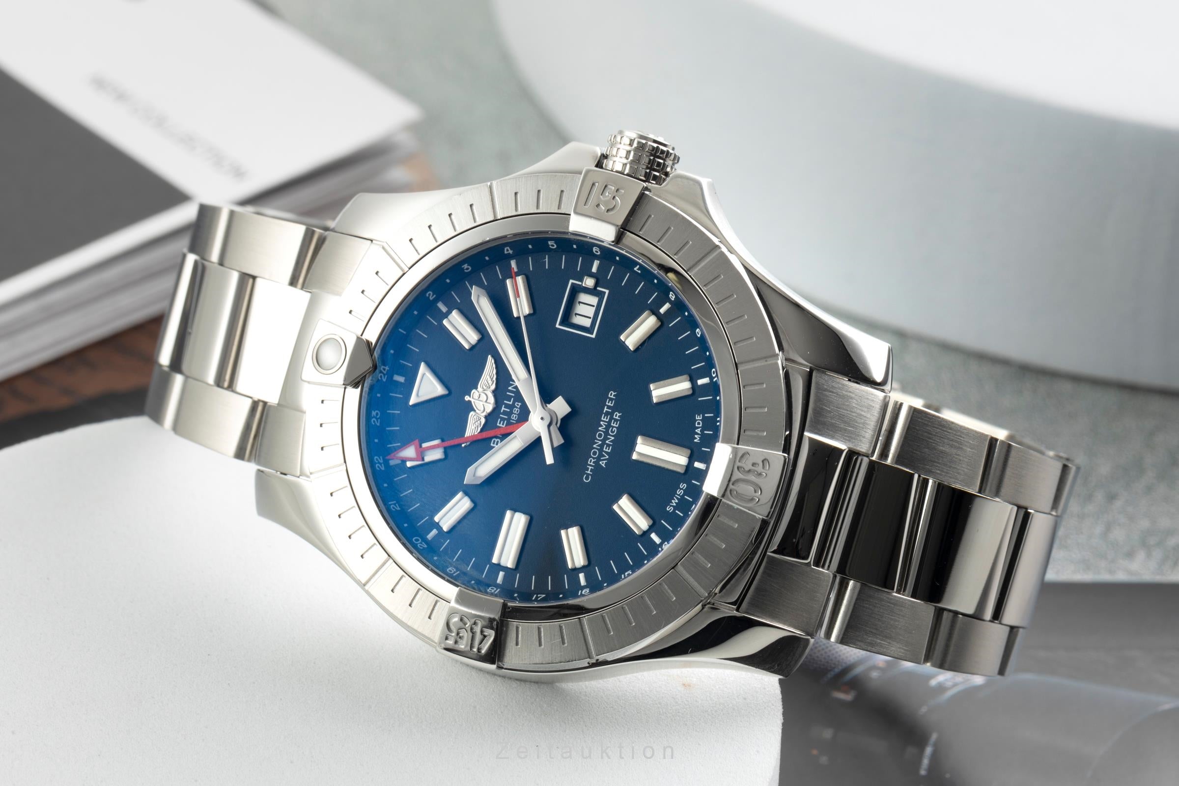 Breitling Avenger steel automatic men's watch A32395101C1A1  [2603139]