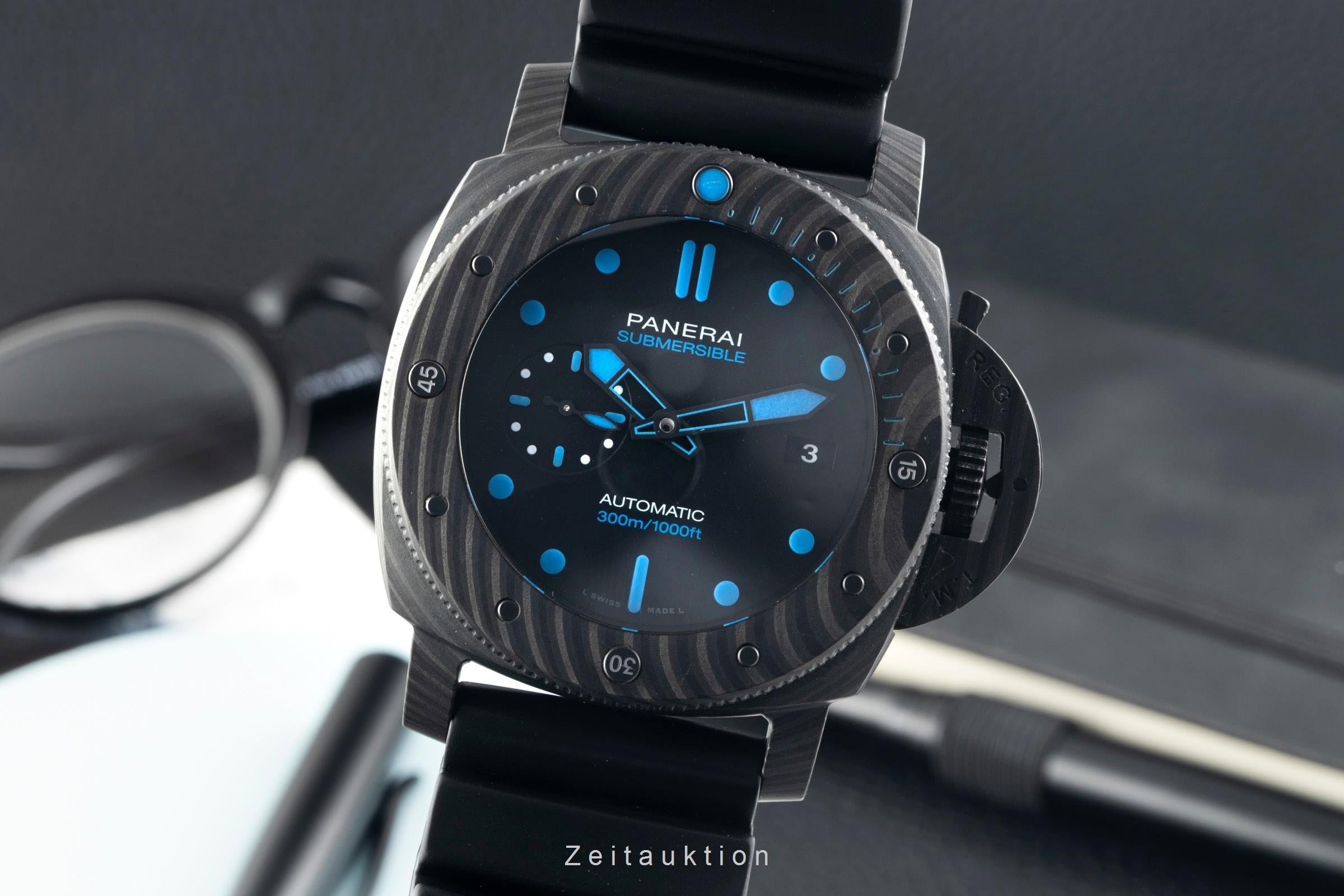 Panerai Submersible carbon automatic men's watch PAM01616 LP: 19500EUR  [2603189]