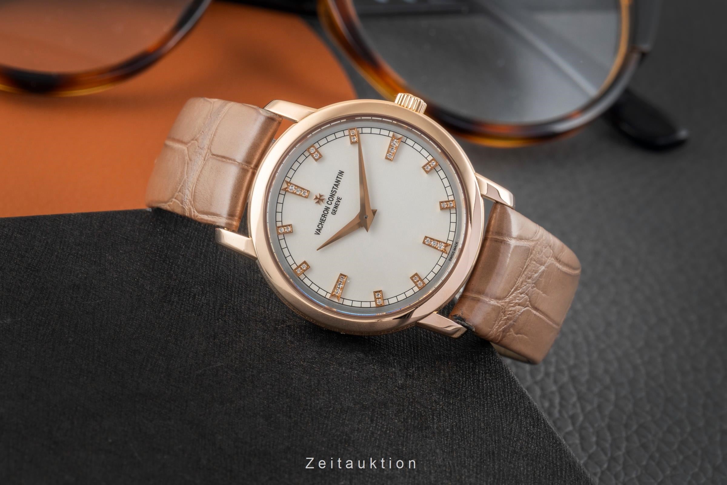 Vacheron & Constantin Traditionnelle oro rosado de 18 quilates cuarzo reloj para damas  25155/000R-9585 LP: 14600EUR  [2603193]