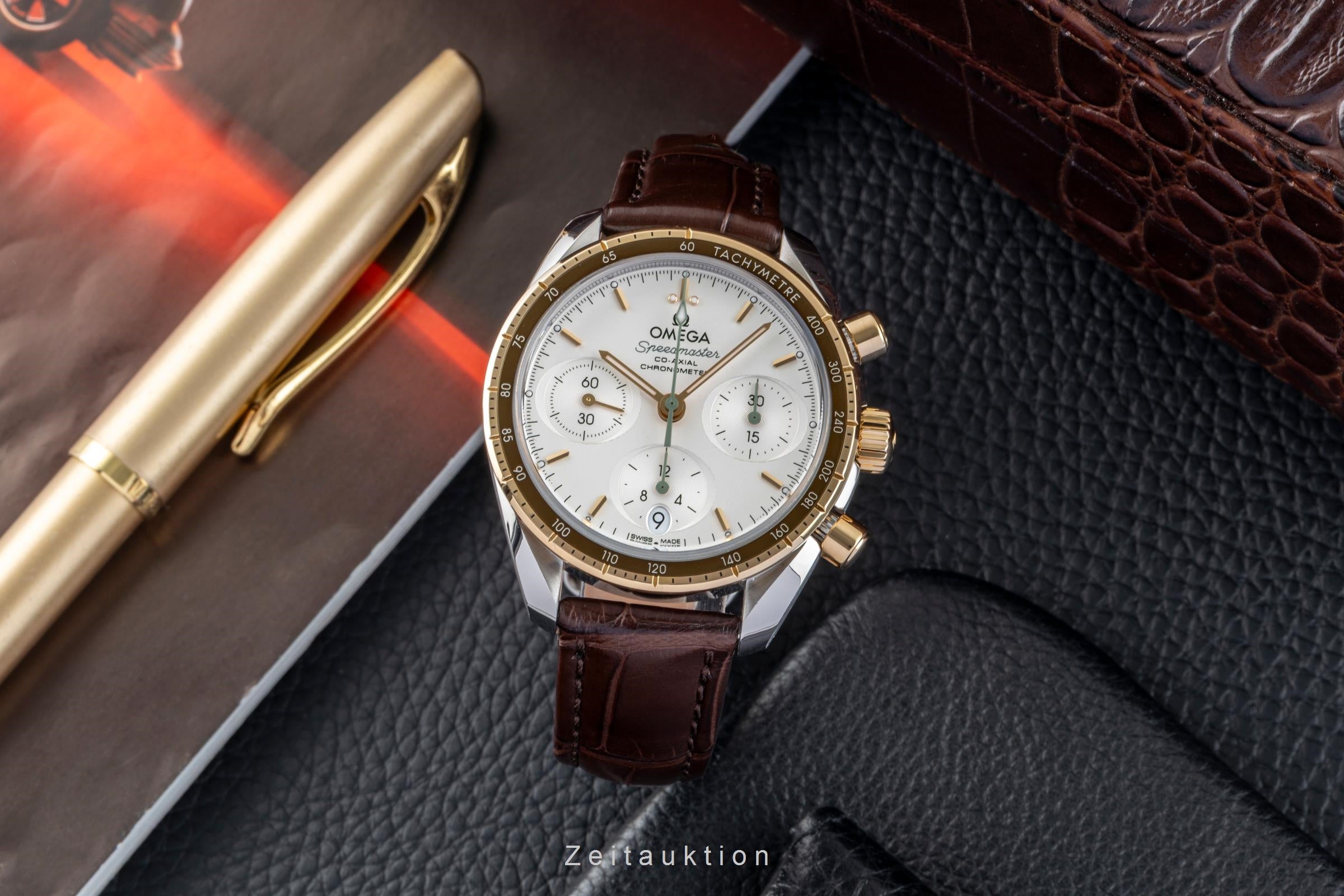 Omega Speedmaster chronographe acier / or  automatique montre pour hommes 324.23.38.50.02.001  [2603201]