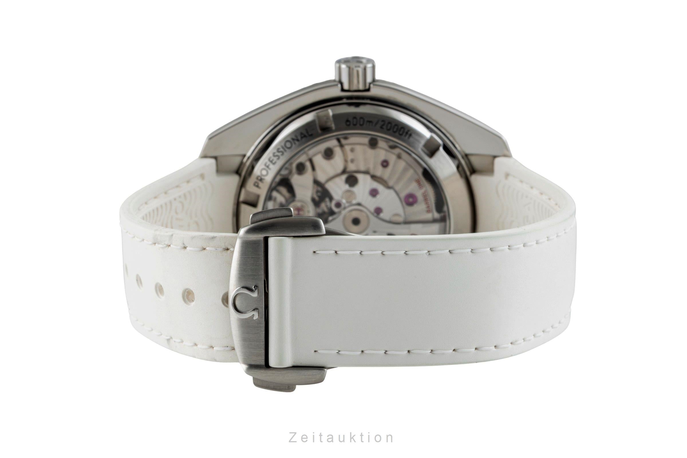 Omega Seamaster Stahl Automatik Herrenuhr Ref. 232.32.42.21.04.001 B&P 2015 [2603303]