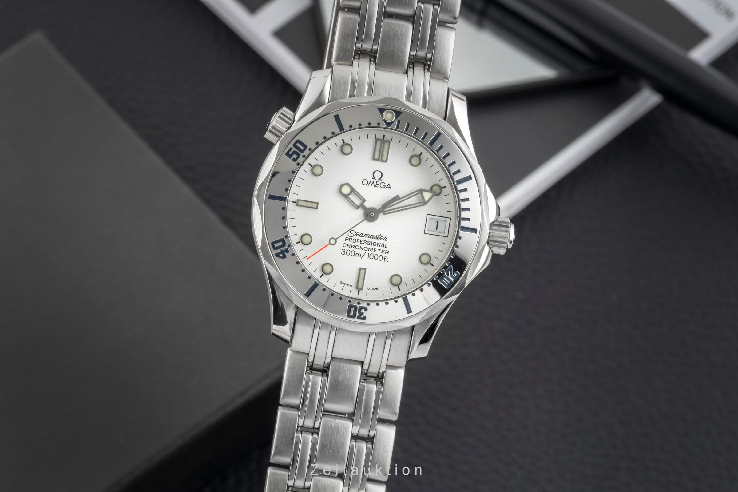Omega Seamaster 300 White Dial Automatik Edelstahl Herrenuhr Ref. 2552.20.00 [2603378]