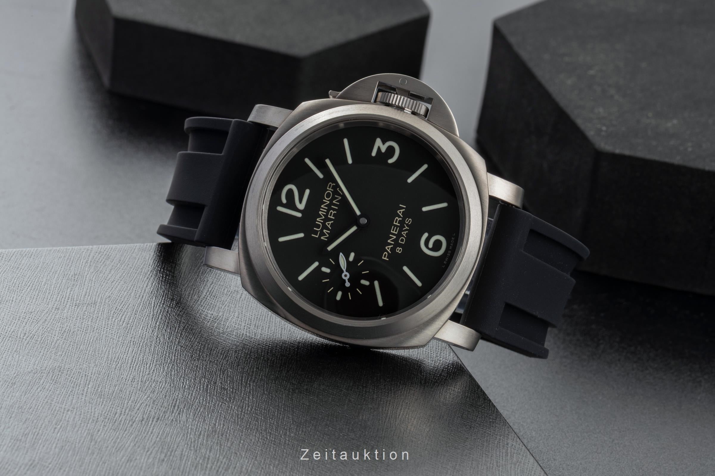 Panerai Luminor  titanium manual winding men's watch PAM00564  [2603387]