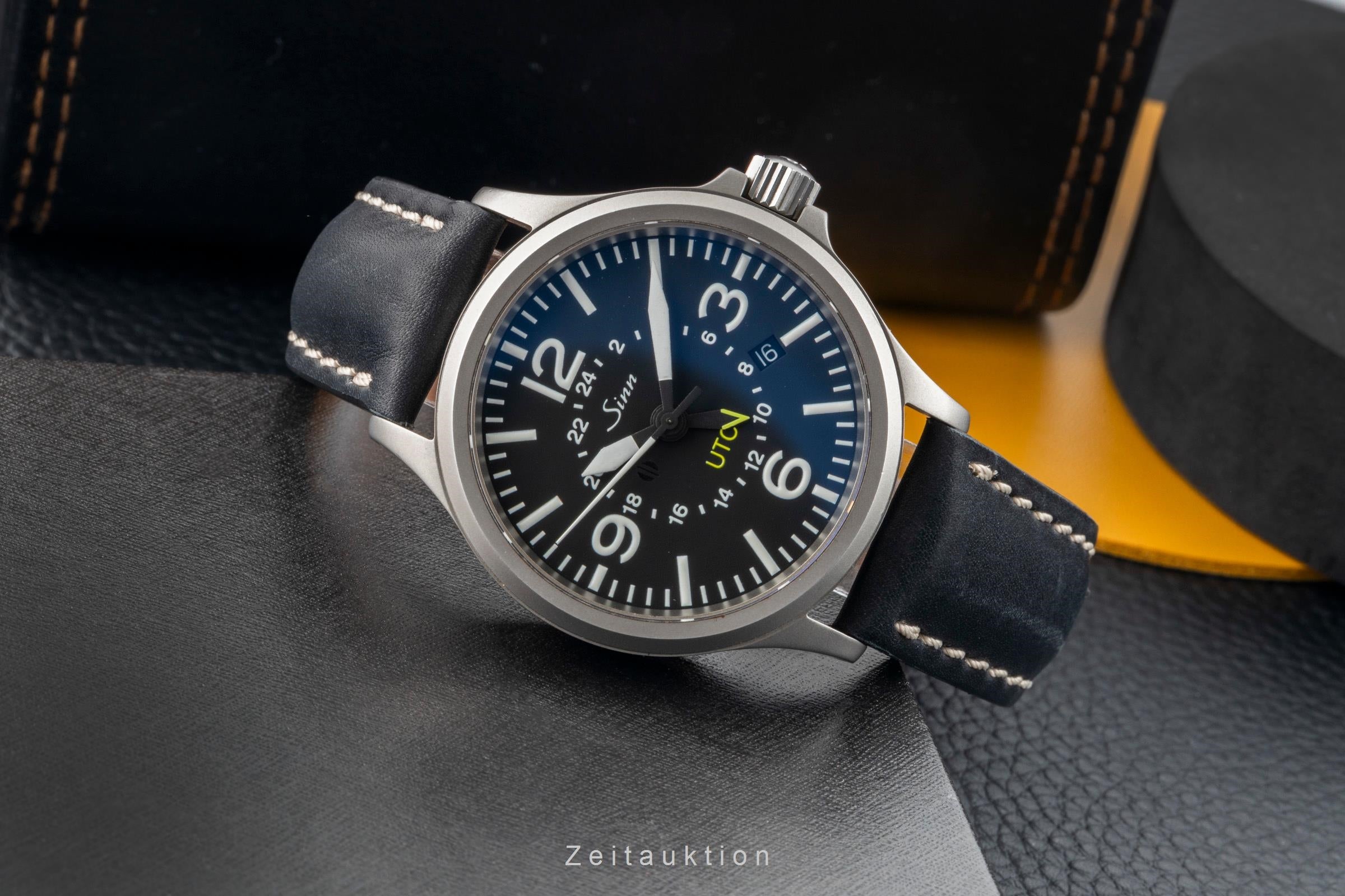 Sinn 856 UTC steel automatic men's watch 856.010 LP: 2110EUR  [2603530]